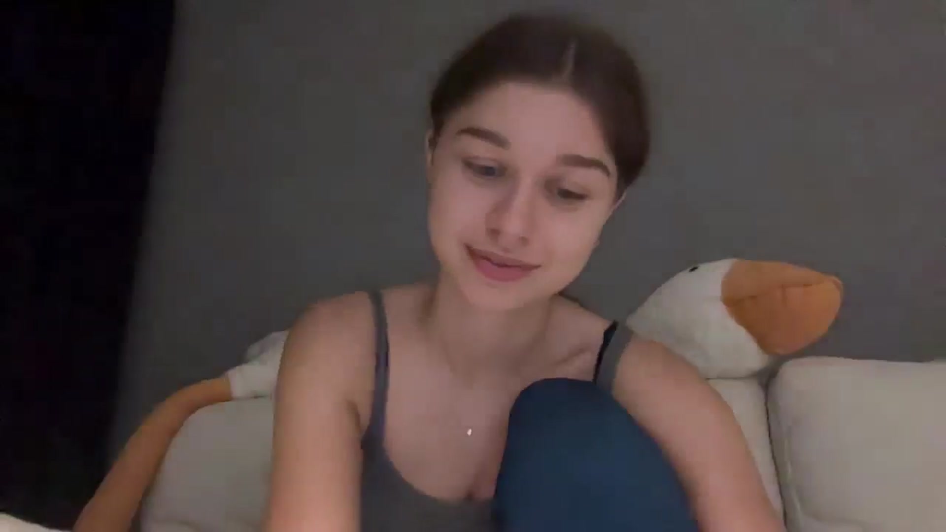 Gallery image thumbnail from JewelReigns's myfreecams stream on, 10/30/2025, 16:27 image 10 of 20