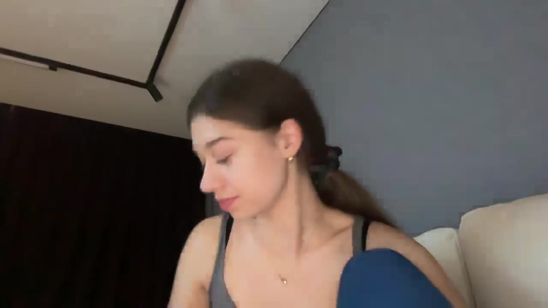 Gallery image thumbnail from JewelReigns's myfreecams stream on, 10/30/2025, 19:18 image 14 of 20