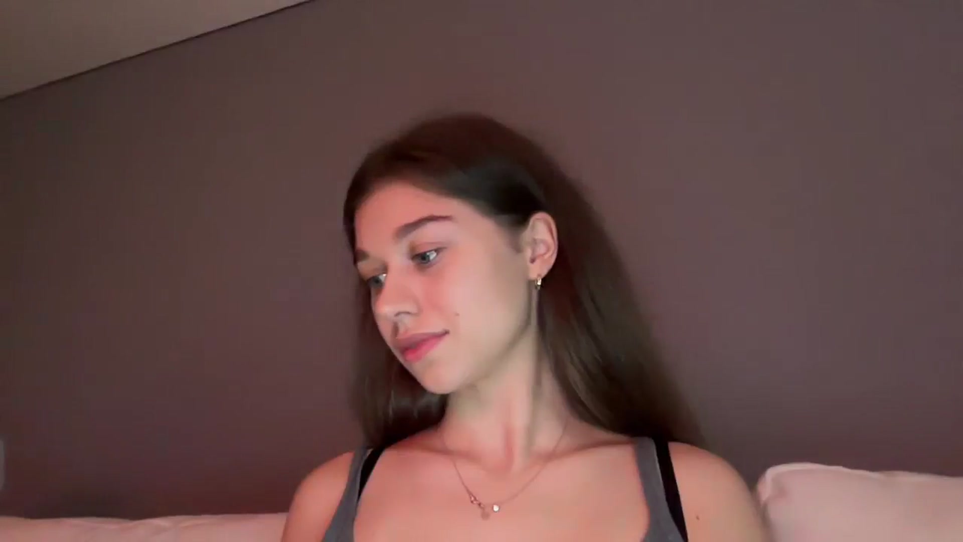 Gallery image thumbnail from JewelReigns's myfreecams stream on, 10/30/2025, 19:38 image 12 of 20