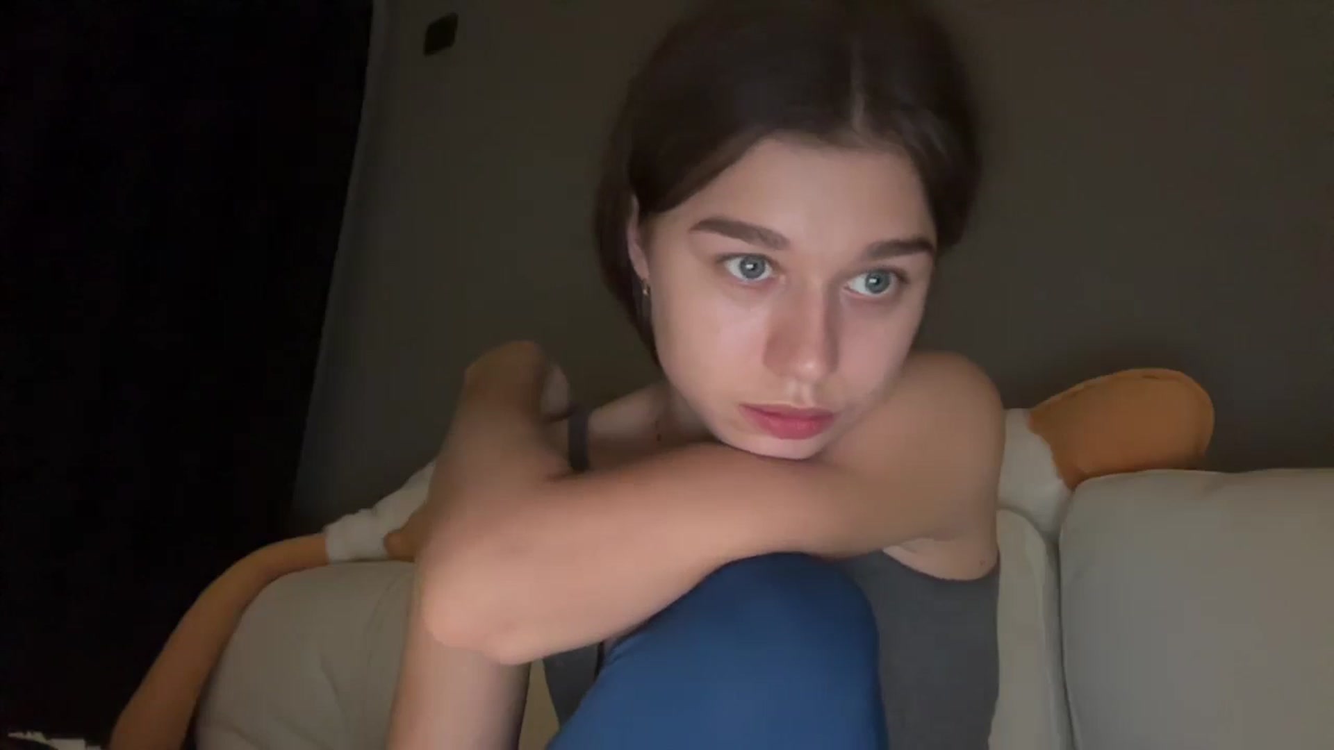Gallery image thumbnail from JewelReigns's myfreecams stream on, 10/30/2025, 23:33 image 10 of 20