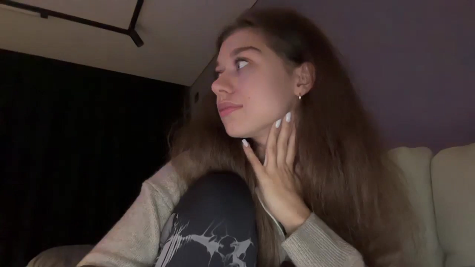 Gallery image thumbnail from JewelReigns's myfreecams stream on, 11/09/2025, 20:16 image 6 of 20