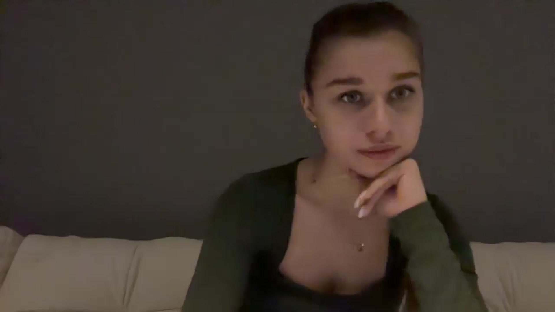 Gallery image thumbnail from JewelReigns's myfreecams stream on, 11/11/2025, 17:03 image 14 of 20