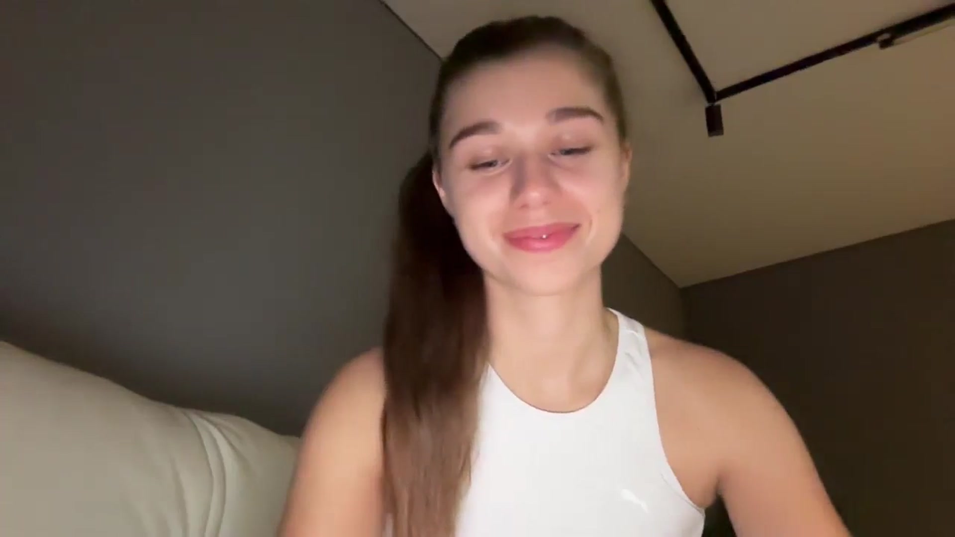 Gallery image thumbnail from JewelReigns's myfreecams stream on, 11/12/2025, 17:28 image 7 of 20