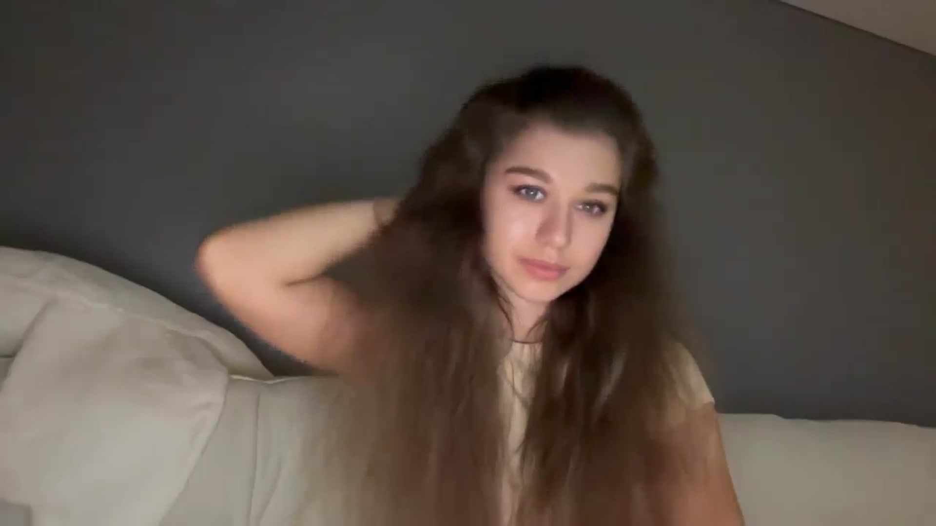 Gallery image thumbnail from JewelReigns's myfreecams stream on, 11/13/2025, 20:19 image 13 of 20