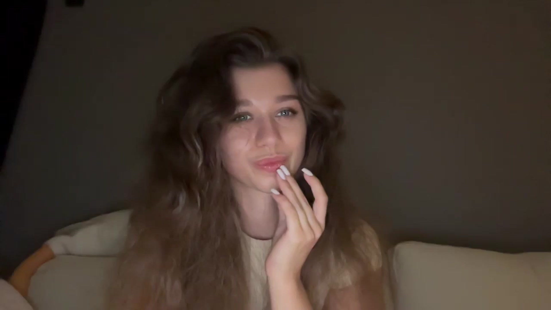 Gallery image thumbnail from JewelReigns's myfreecams stream on, 11/13/2025, 22:36 image 18 of 20