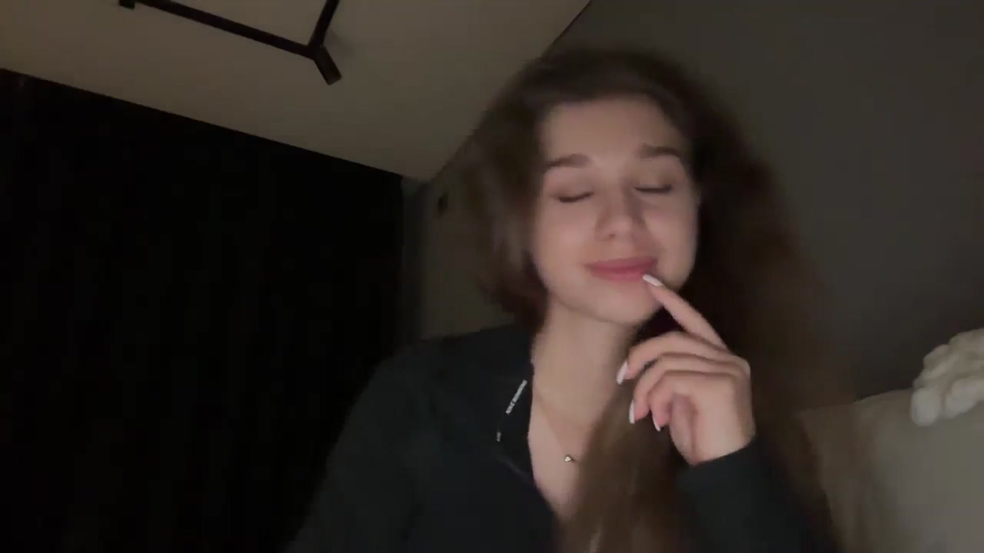 Gallery image thumbnail from JewelReigns's myfreecams stream on, 11/15/2025, 18:32 image 20 of 20