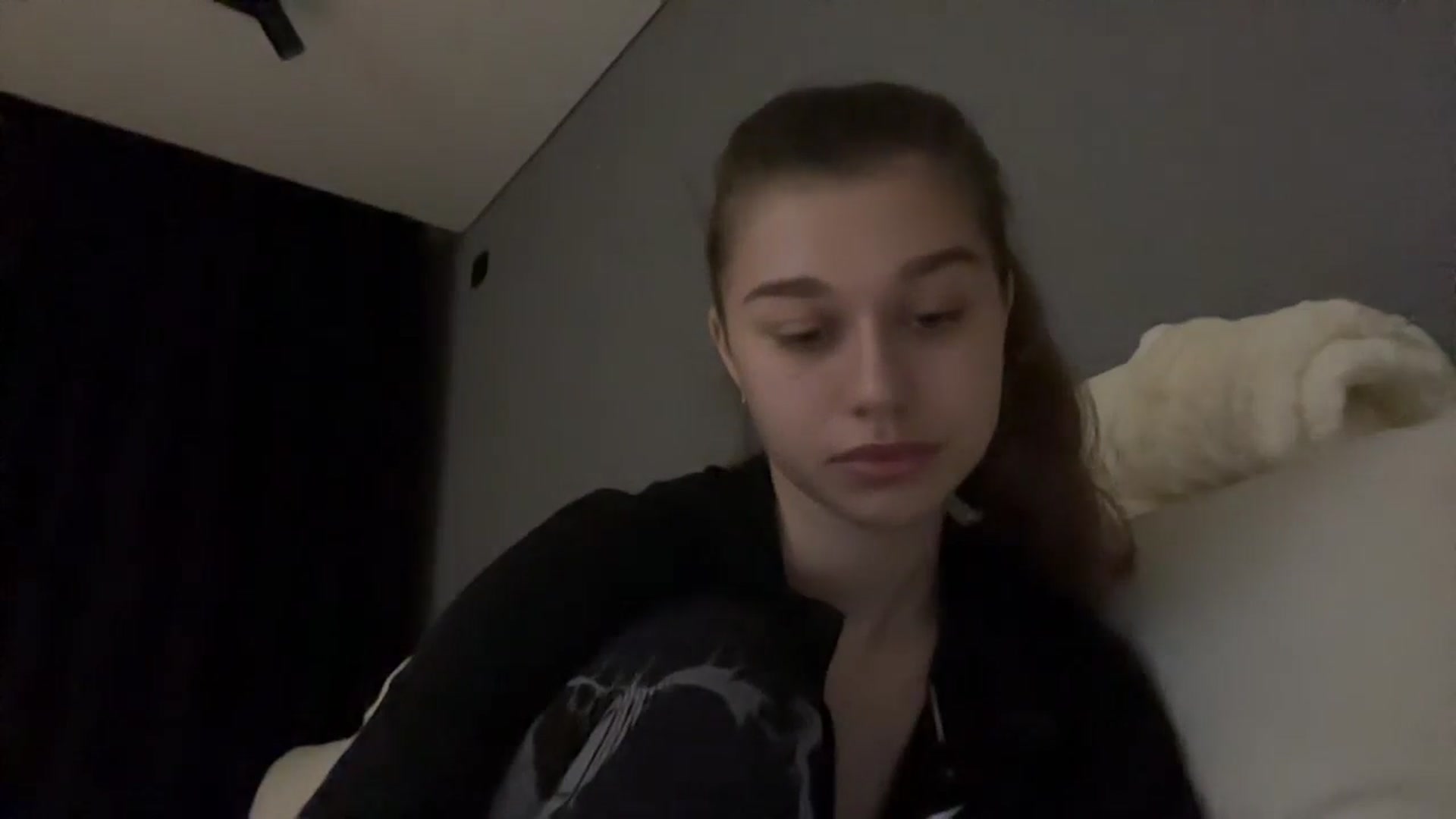Gallery image thumbnail from JewelReigns's myfreecams stream on, 11/16/2025, 17:19 image 3 of 20