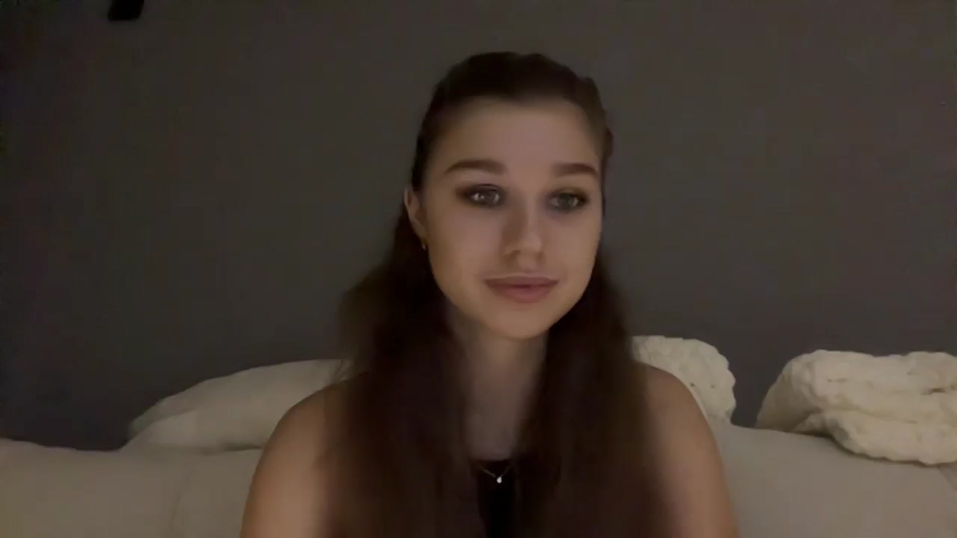 Gallery image thumbnail from JewelReigns's myfreecams stream on, 11/17/2025, 18:13 image 16 of 20