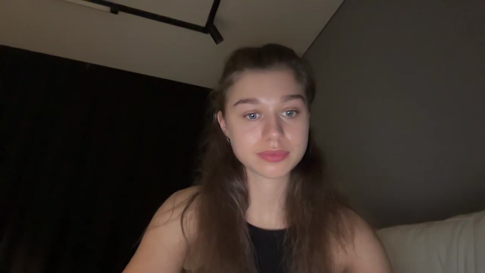 Gallery image thumbnail from JewelReigns's myfreecams stream on, 11/19/2025, 19:11 image 14 of 20