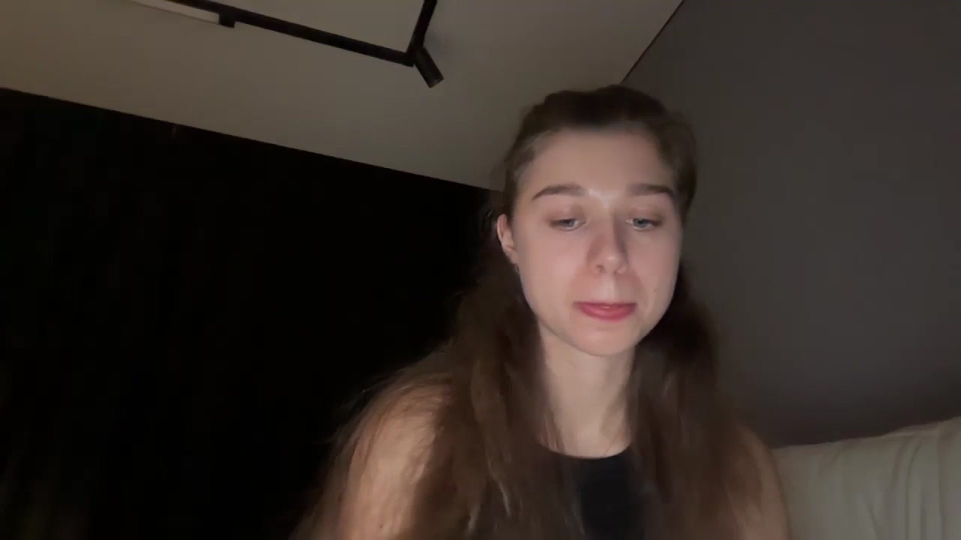 Gallery image thumbnail from JewelReigns's myfreecams stream on, 11/19/2025, 19:11 image 10 of 20