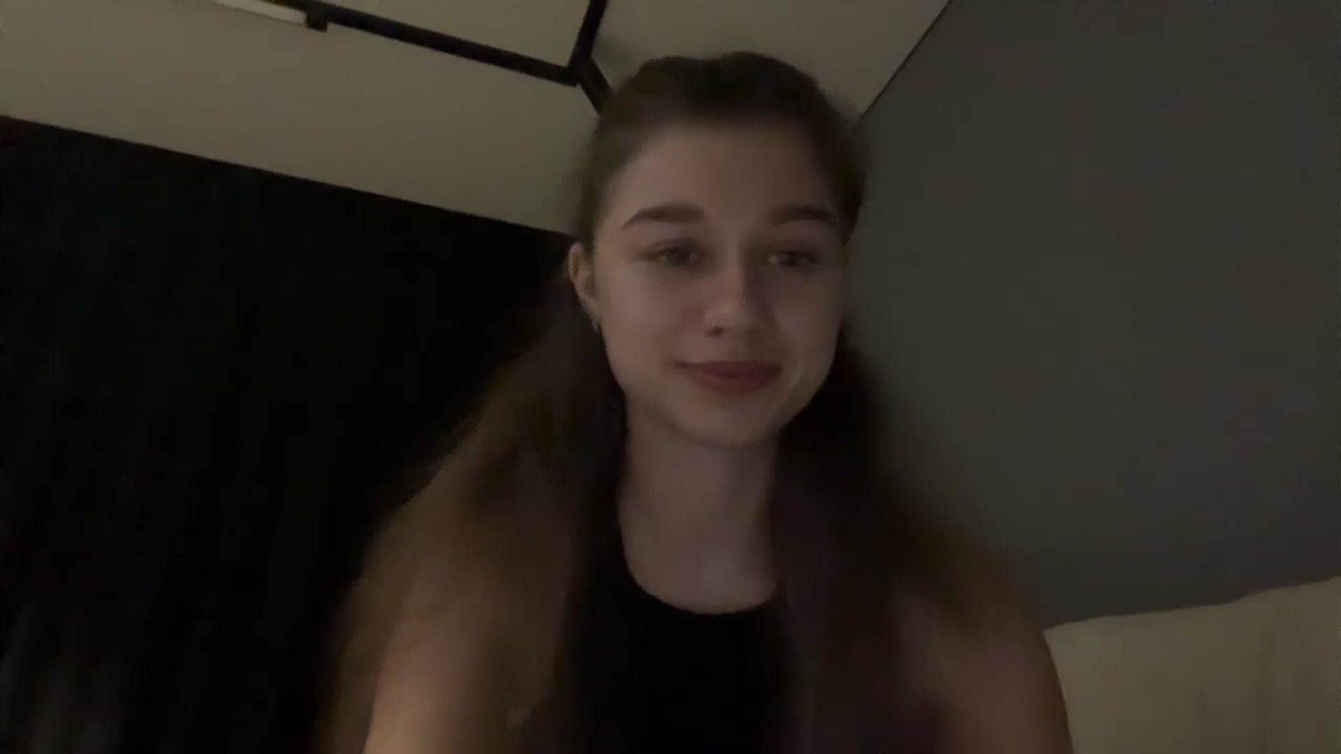 Gallery image thumbnail from JewelReigns's myfreecams stream on, 11/19/2025, 19:11 image 3 of 20