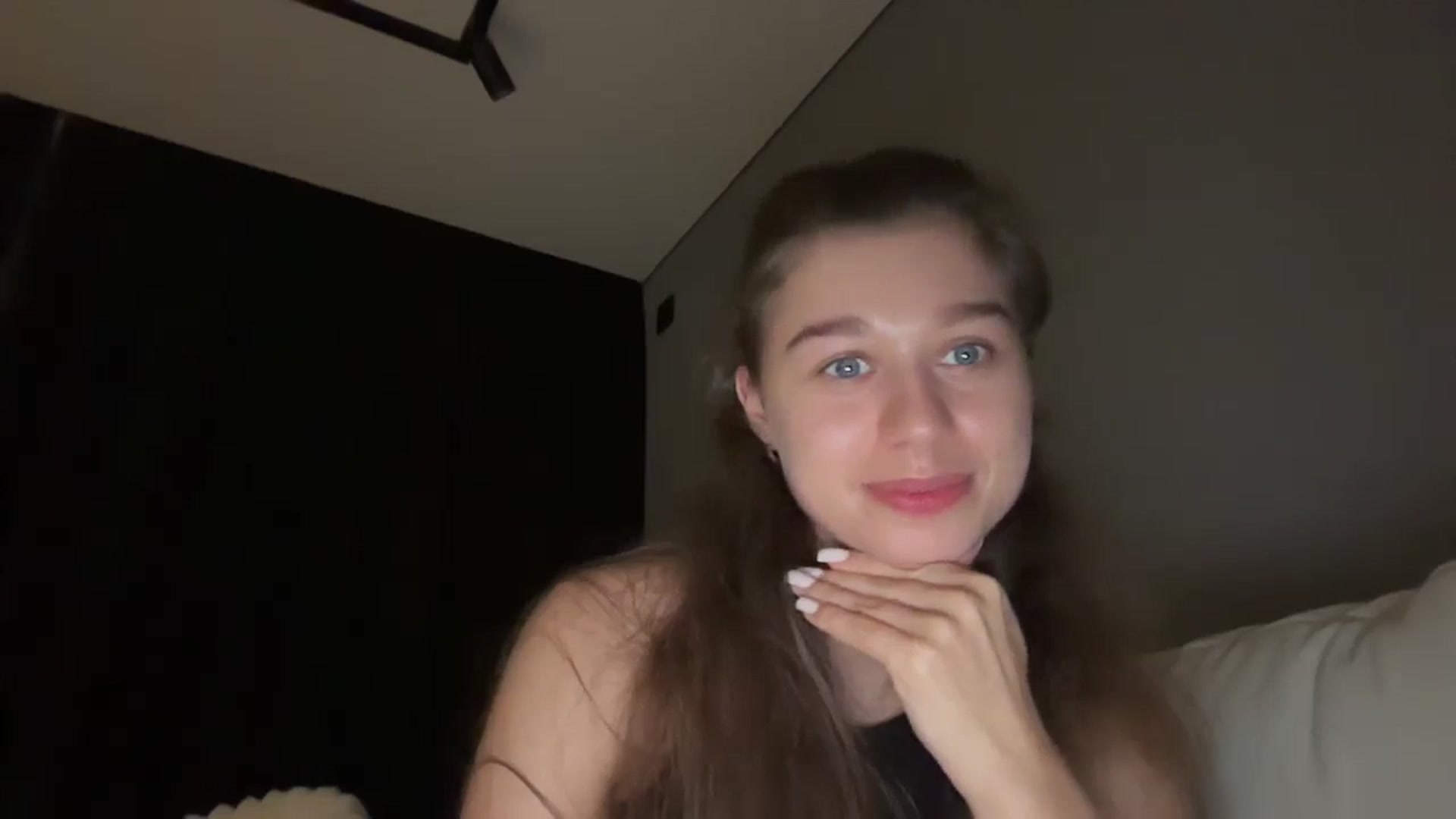 Gallery image thumbnail from JewelReigns's myfreecams stream on, 11/19/2025, 19:42 image 20 of 20