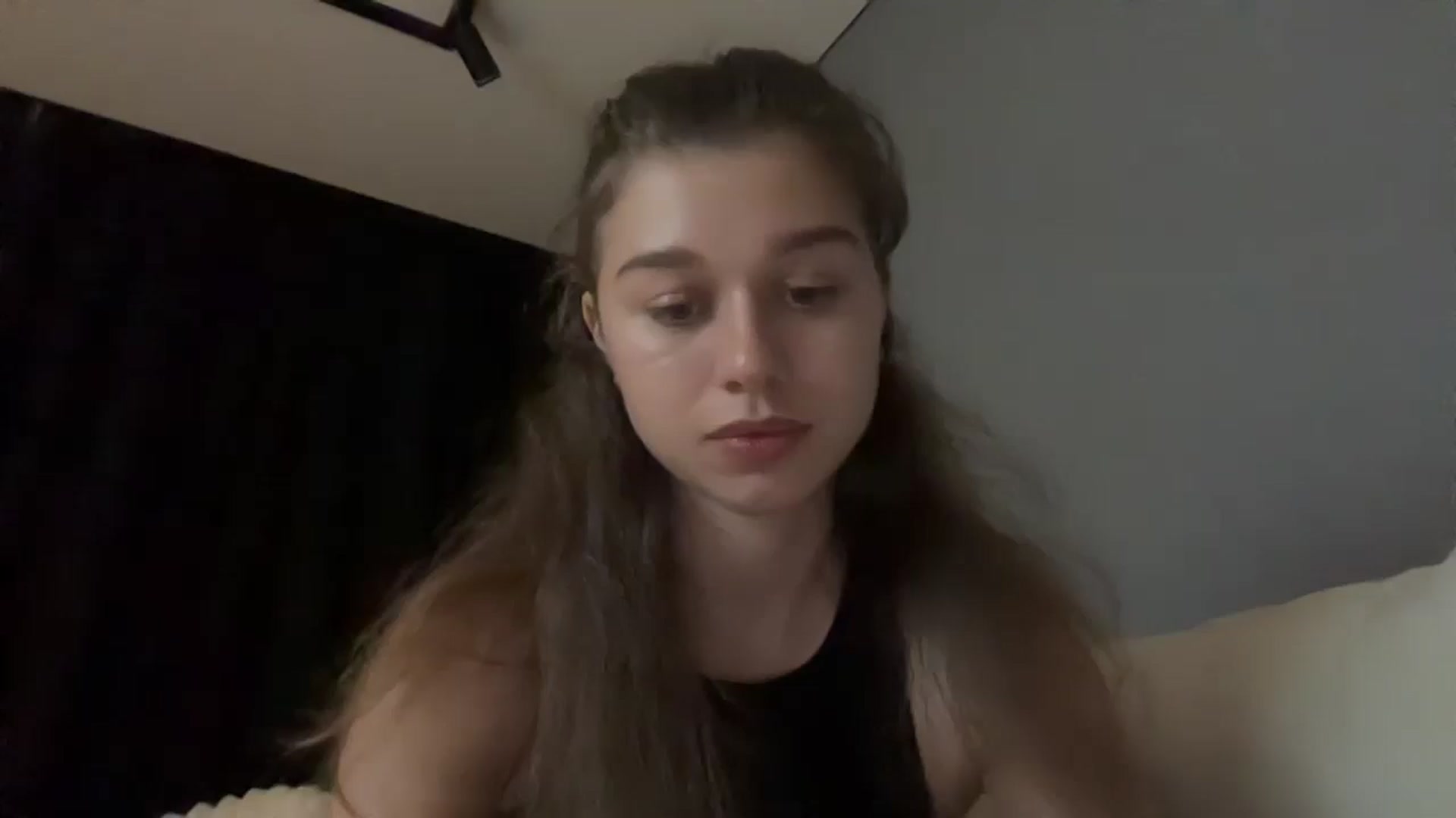 Gallery image thumbnail from JewelReigns's myfreecams stream on, 11/19/2025, 19:42 image 1 of 20