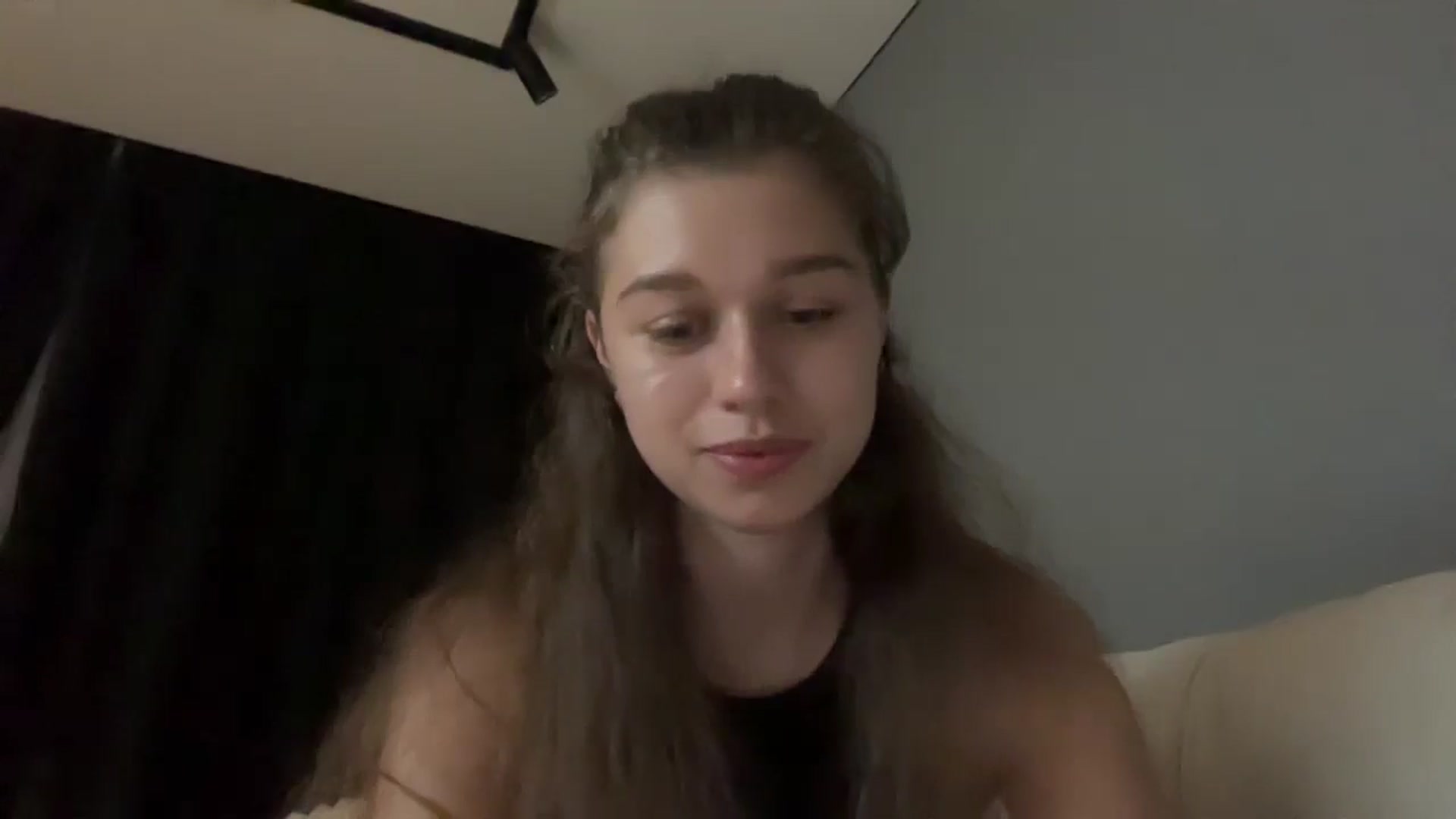 Gallery image thumbnail from JewelReigns's myfreecams stream on, 11/19/2025, 19:42 image 16 of 20