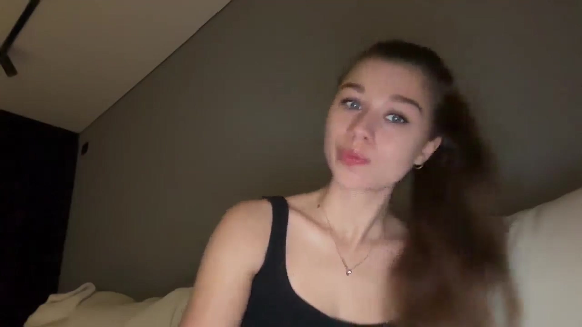Gallery image thumbnail from JewelReigns's myfreecams stream on, 11/20/2025, 15:55 image 8 of 20