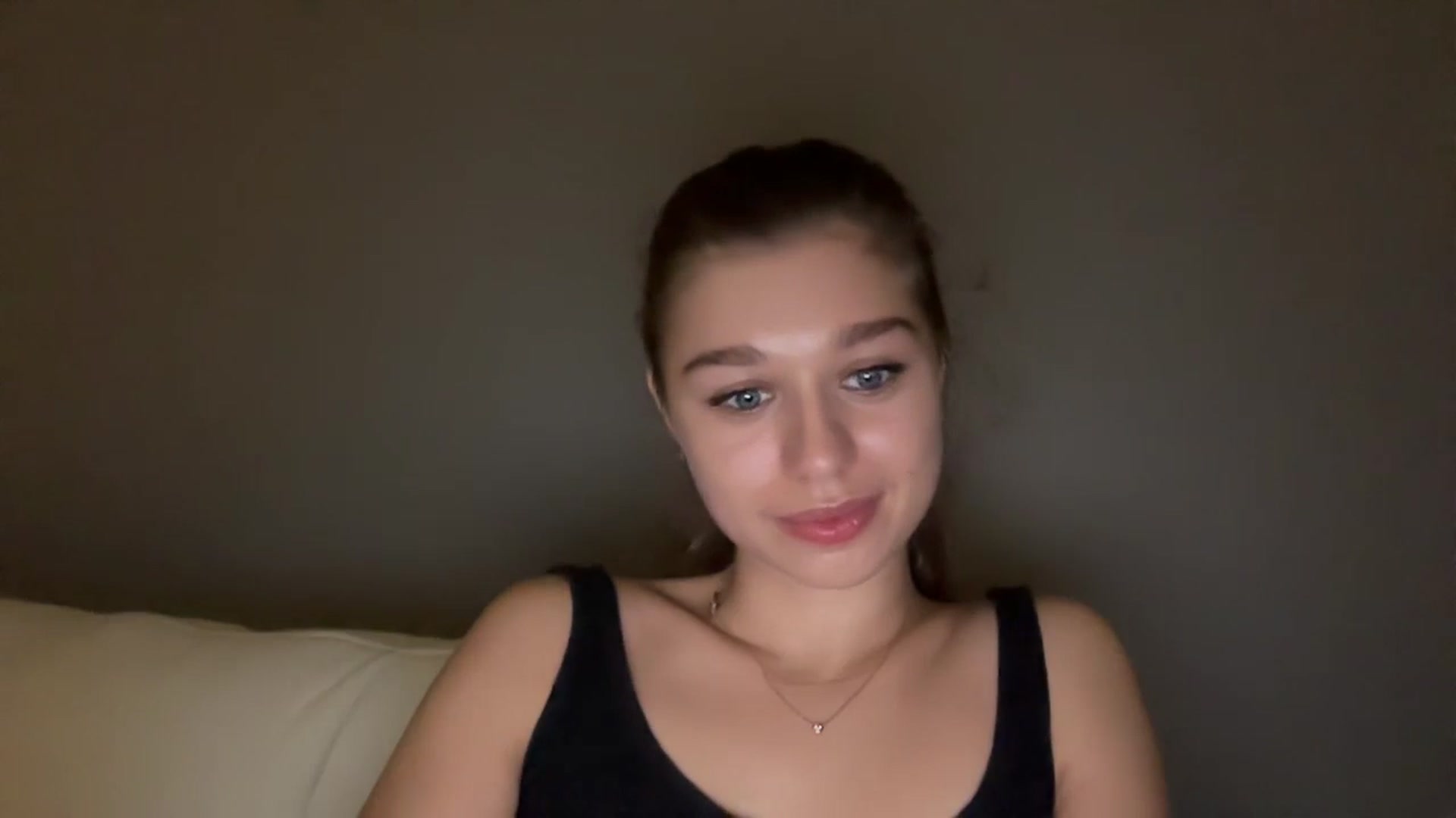 Gallery image thumbnail from JewelReigns's myfreecams stream on, 11/20/2025, 17:23 image 12 of 20