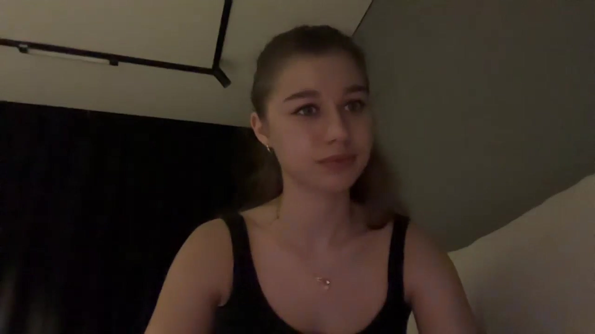Gallery image thumbnail from JewelReigns's myfreecams stream on, 11/20/2025, 19:37 image 6 of 20