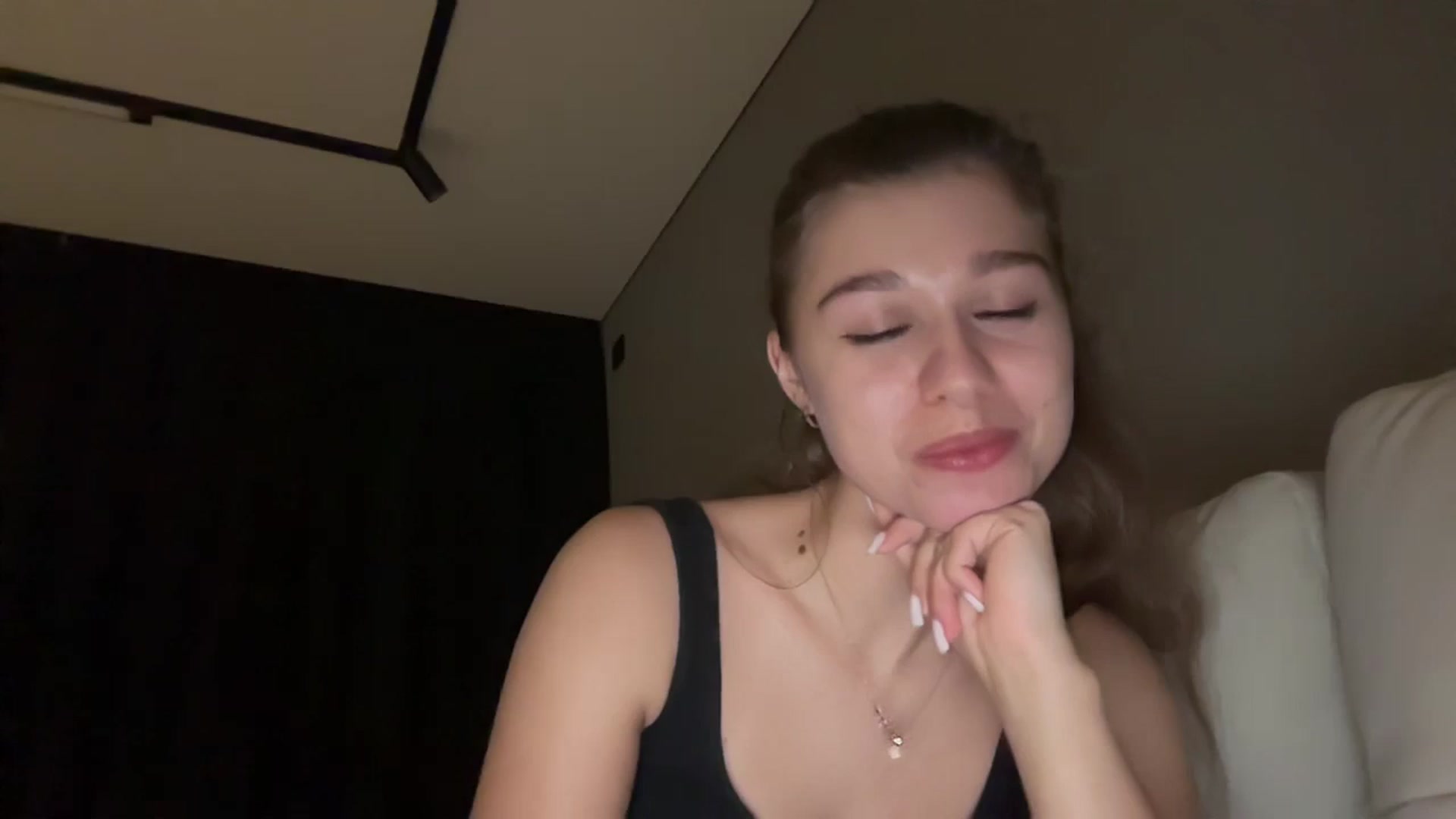 Gallery image thumbnail from JewelReigns's myfreecams stream on, 11/20/2025, 19:37 image 13 of 20