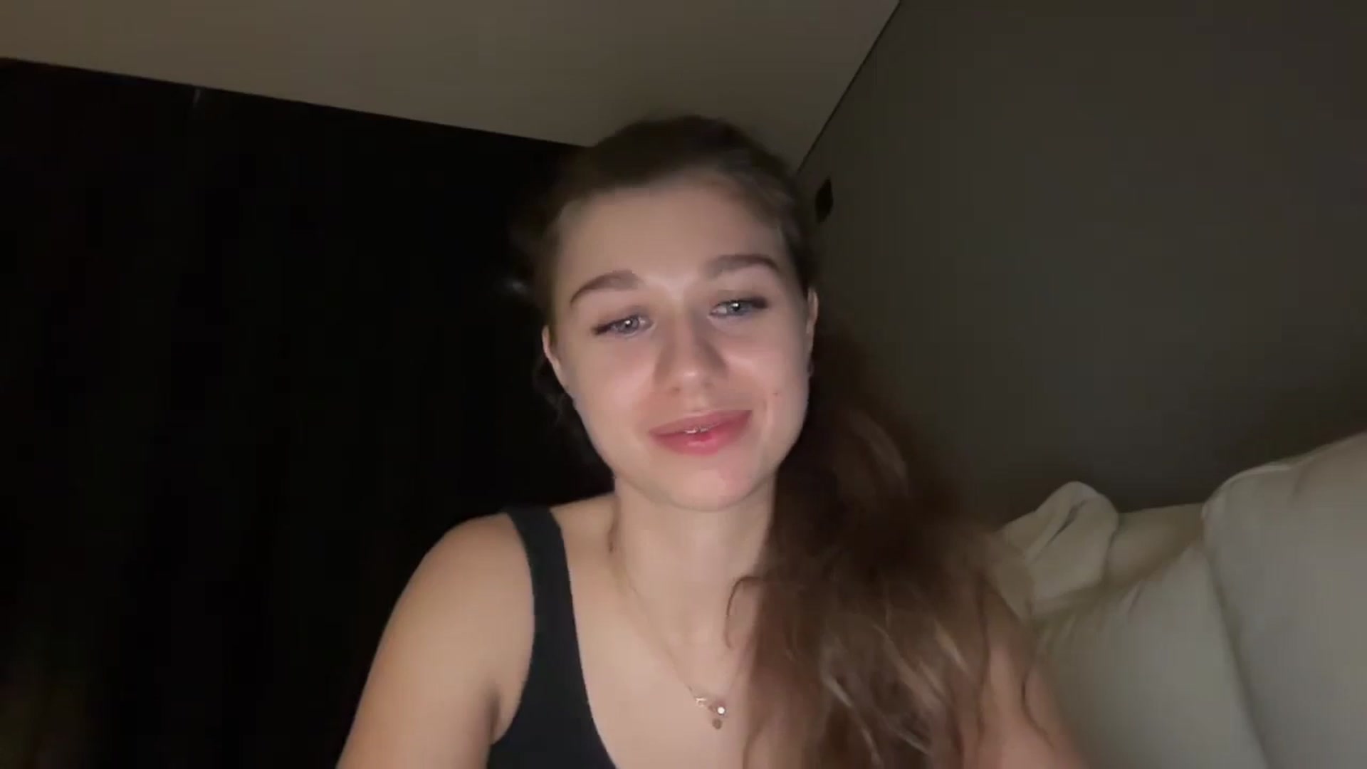 Gallery image thumbnail from JewelReigns's myfreecams stream on, 11/20/2025, 21:36 image 14 of 20
