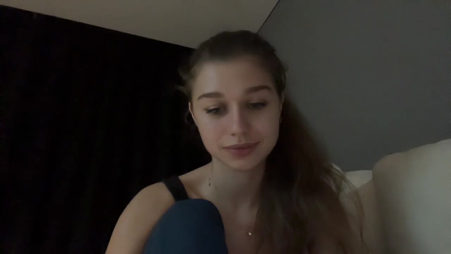 Gallery image thumbnail from JewelReigns's myfreecams stream on, 11/20/2025, 21:36 image 6 of 20