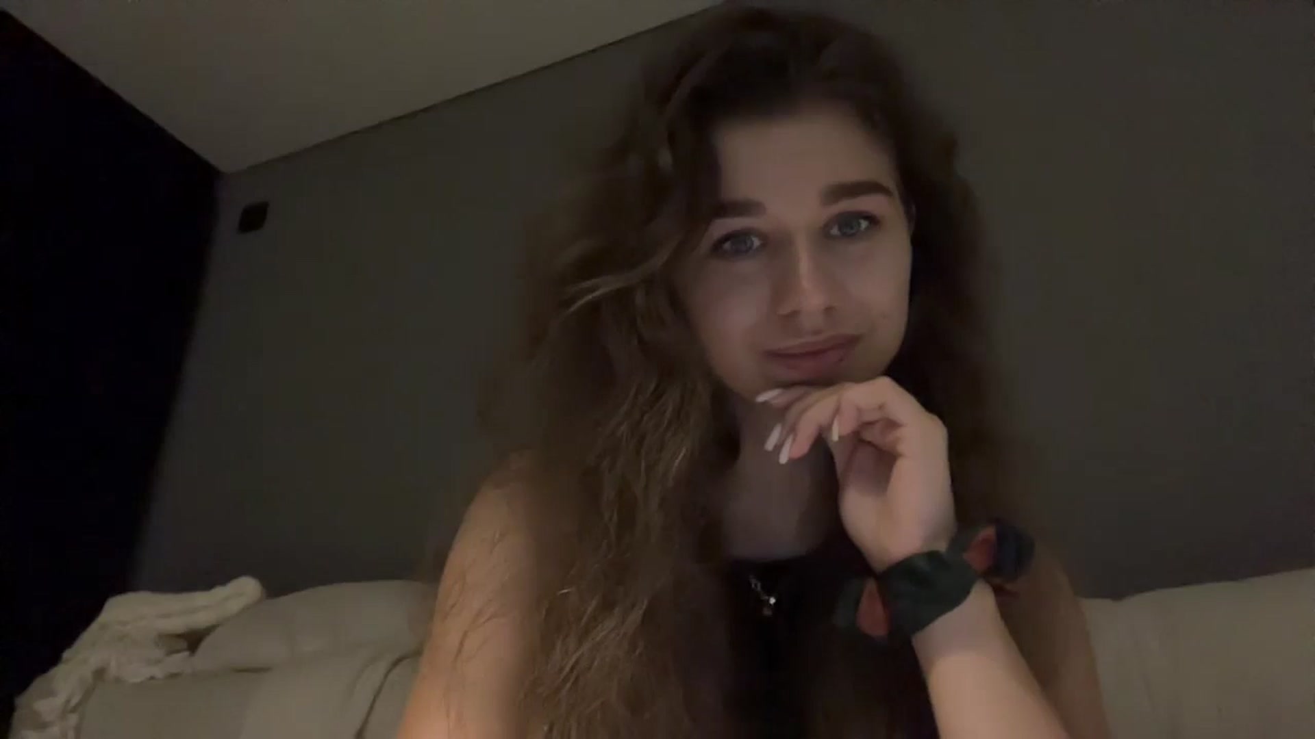 Gallery image thumbnail from JewelReigns's myfreecams stream on, 11/22/2025, 16:46 image 2 of 20