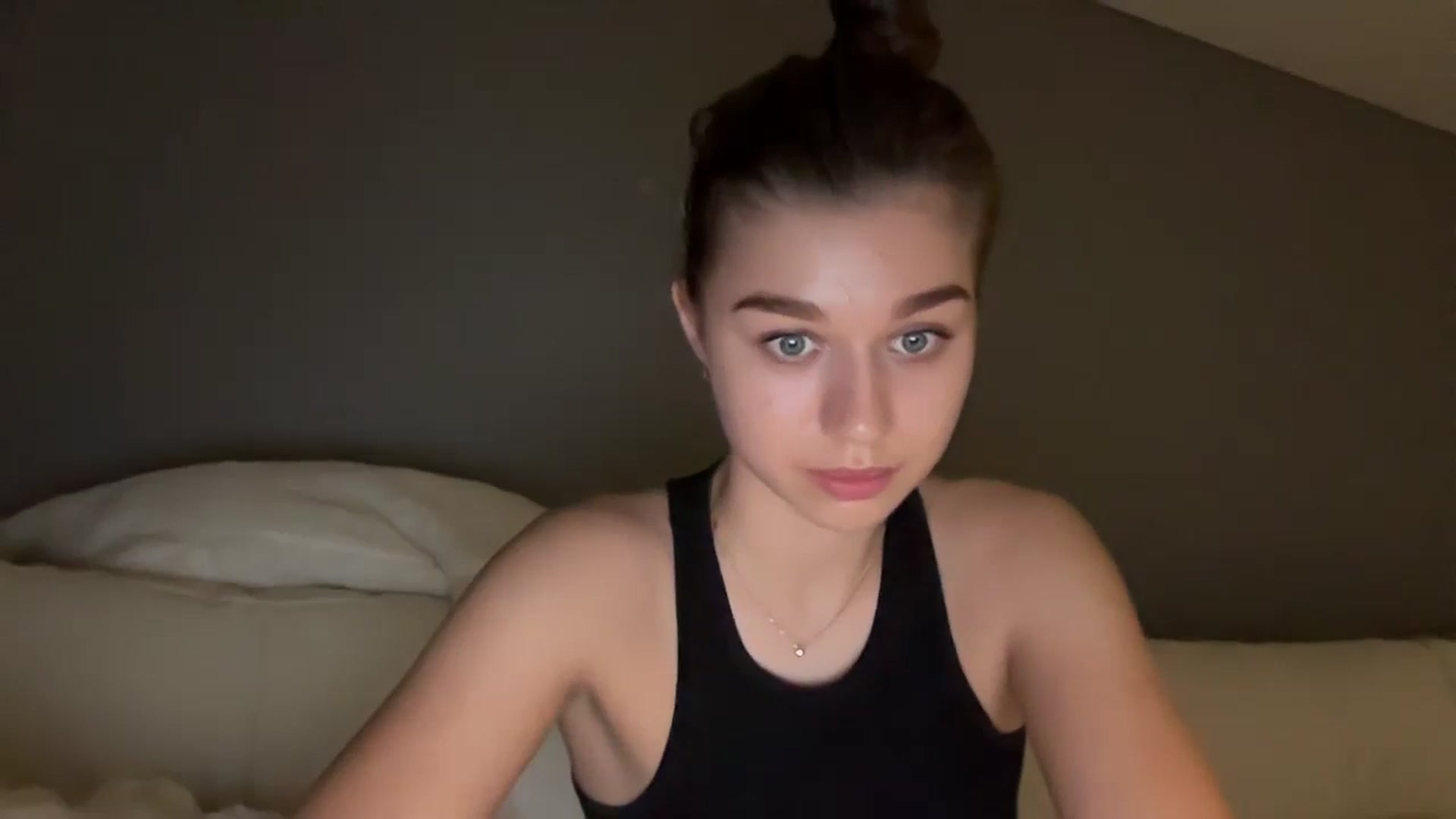 Gallery image thumbnail from JewelReigns's myfreecams stream on, 11/22/2025, 22:33 image 19 of 20