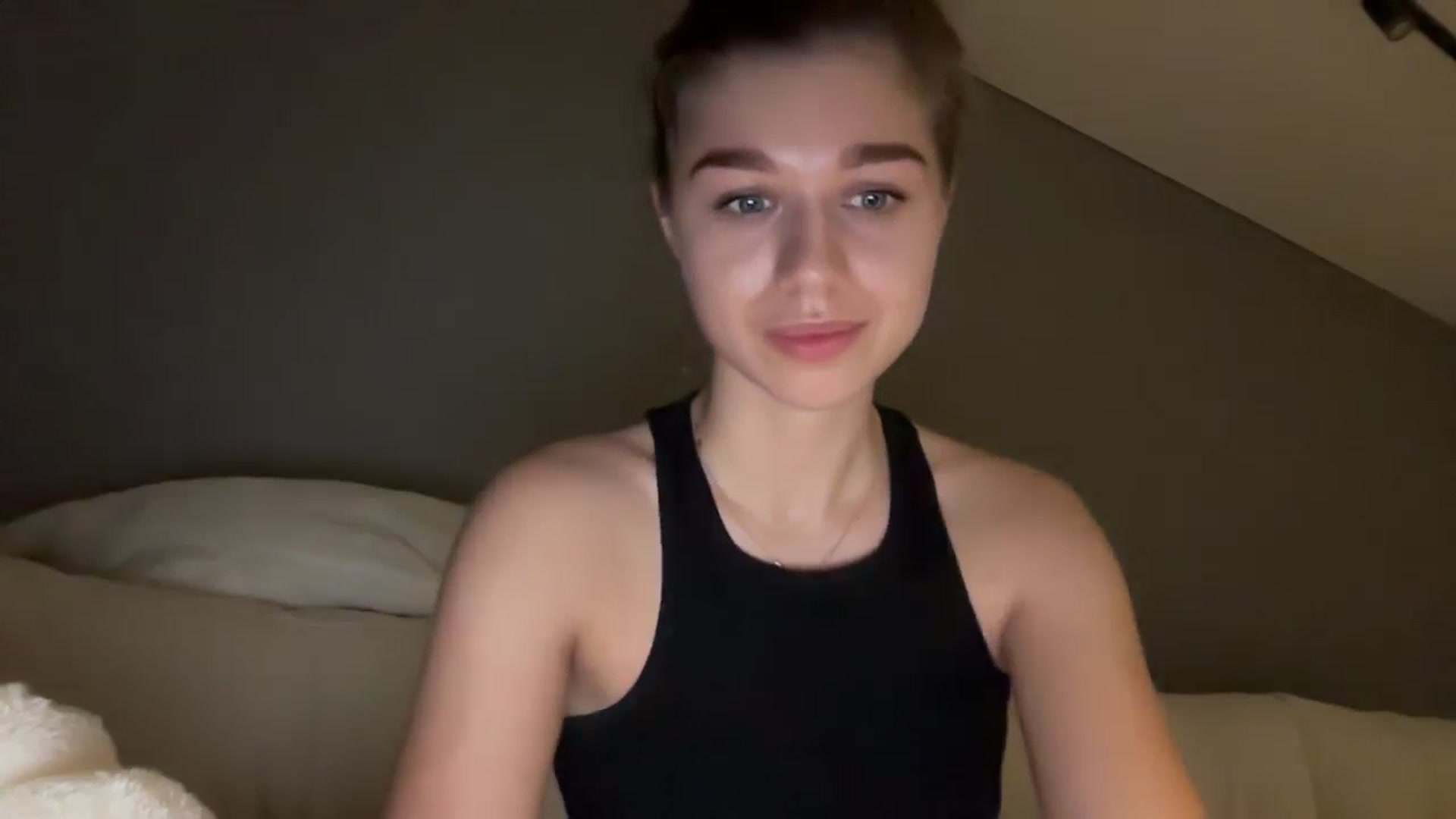 Gallery image thumbnail from JewelReigns's myfreecams stream on, 11/22/2025, 23:02 image 5 of 20