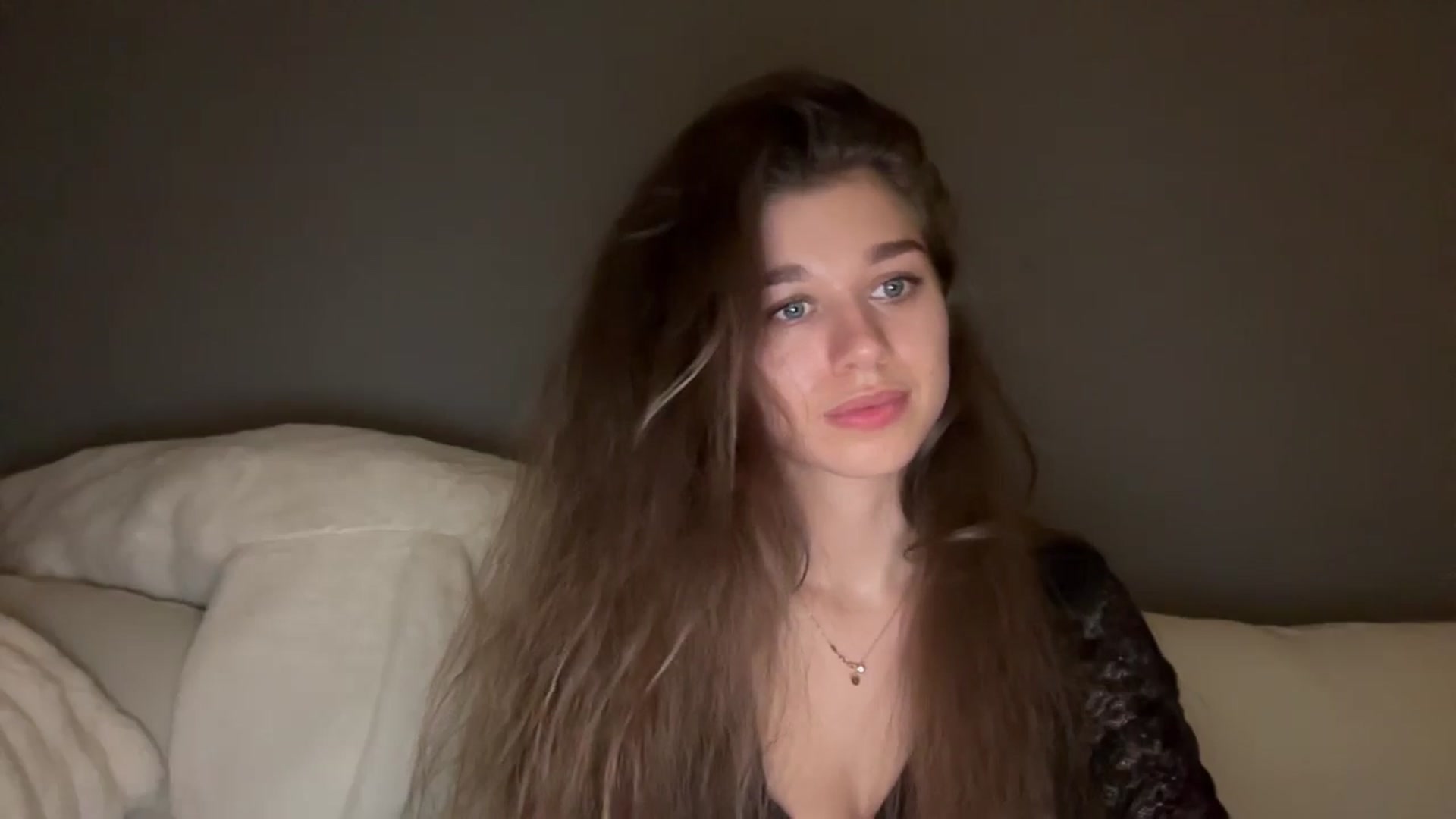Gallery image thumbnail from JewelReigns's myfreecams stream on, 12/02/2025, 20:08 image 7 of 20