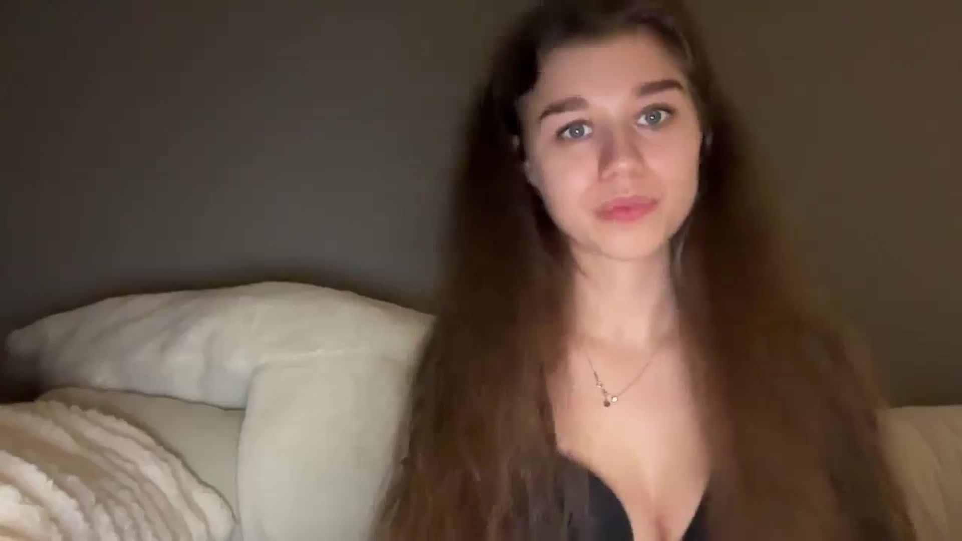 Gallery image thumbnail from JewelReigns's myfreecams stream on, 12/02/2025, 21:26 image 18 of 20