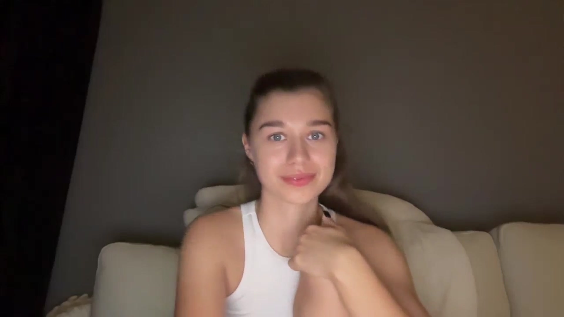 Gallery image thumbnail from JewelReigns's myfreecams stream on, 12/08/2025, 23:09 image 5 of 20