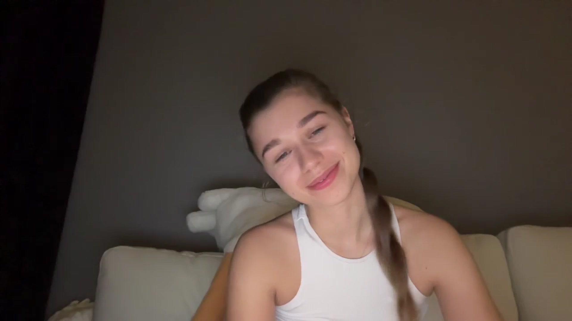 Gallery image thumbnail from JewelReigns's myfreecams stream on, 12/08/2025, 23:09 image 17 of 20