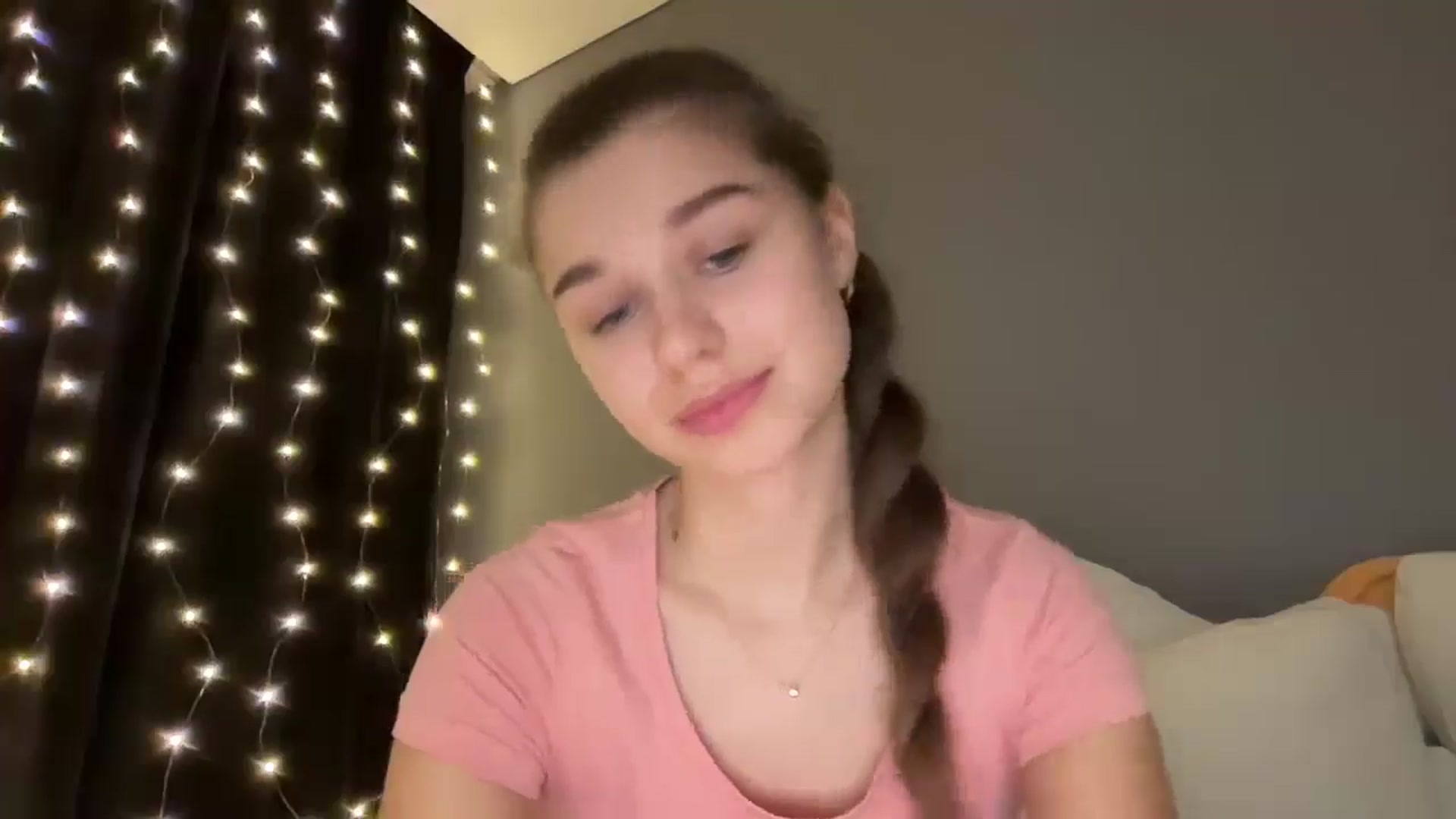 Gallery image thumbnail from JewelReigns's myfreecams stream on, 12/12/2025, 20:54 image 19 of 20