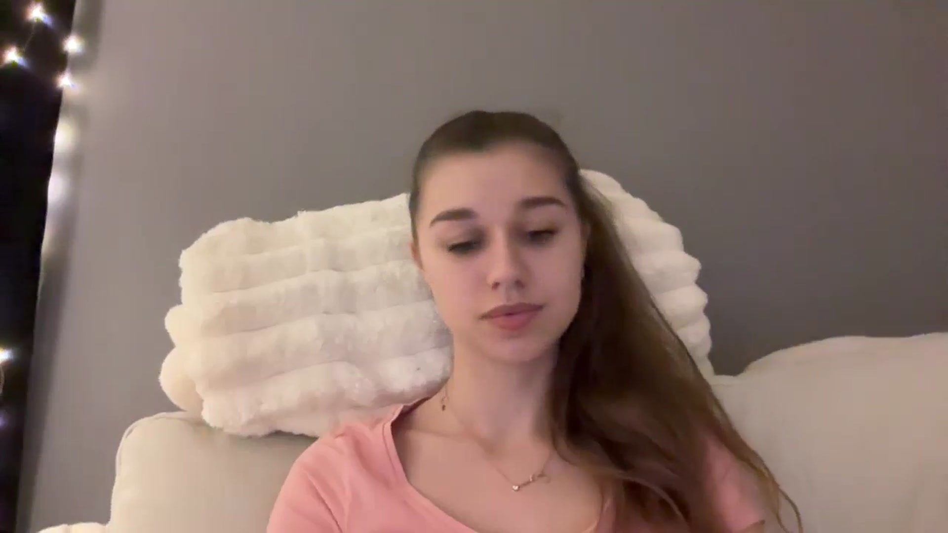 Gallery image thumbnail from JewelReigns's myfreecams stream on, 12/20/2025, 21:39 image 19 of 20
