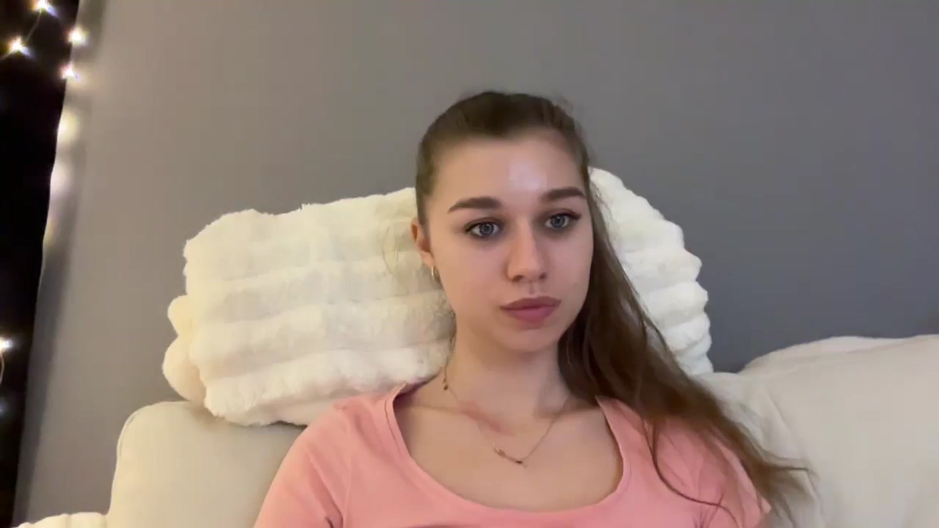 Gallery image thumbnail from JewelReigns's myfreecams stream on, 12/20/2025, 21:39 image 5 of 20