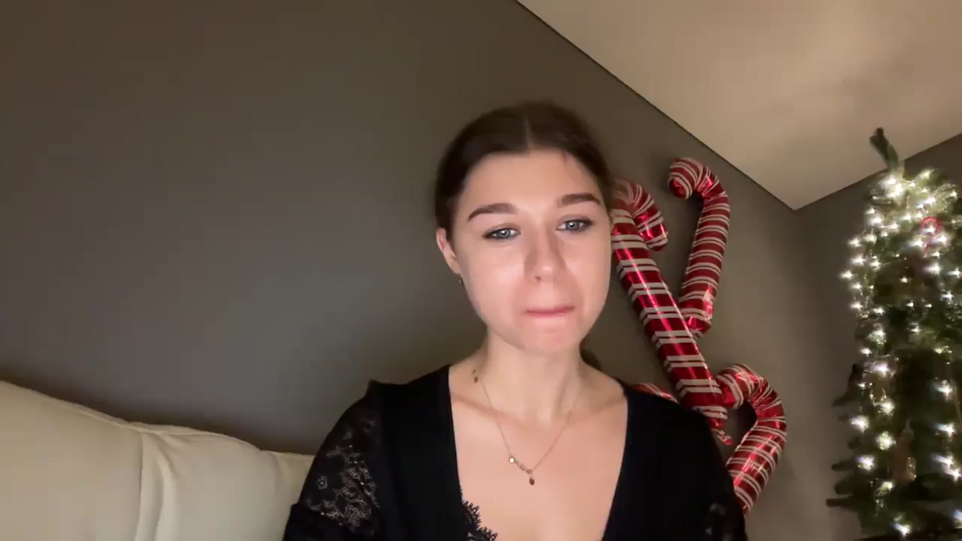 Gallery image thumbnail from JewelReigns's myfreecams stream on, 12/24/2025, 19:56 image 2 of 20