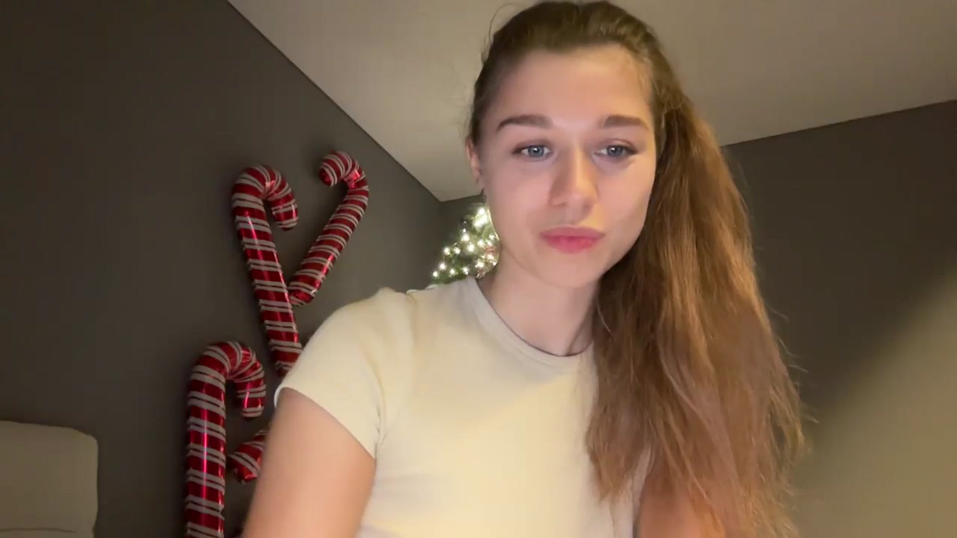 Gallery image thumbnail from JewelReigns's myfreecams stream on, 12/26/2025, 24:01 image 20 of 20