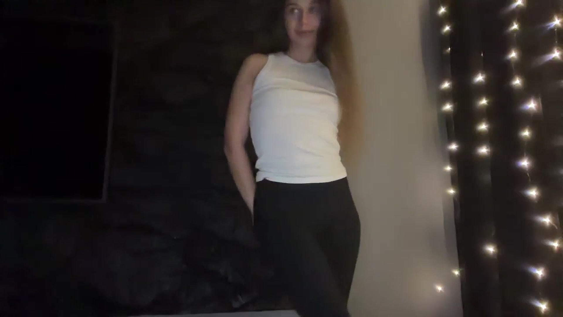 Gallery image thumbnail from JewelReigns's myfreecams stream on, 01/09/2026, 19:38 image 5 of 20