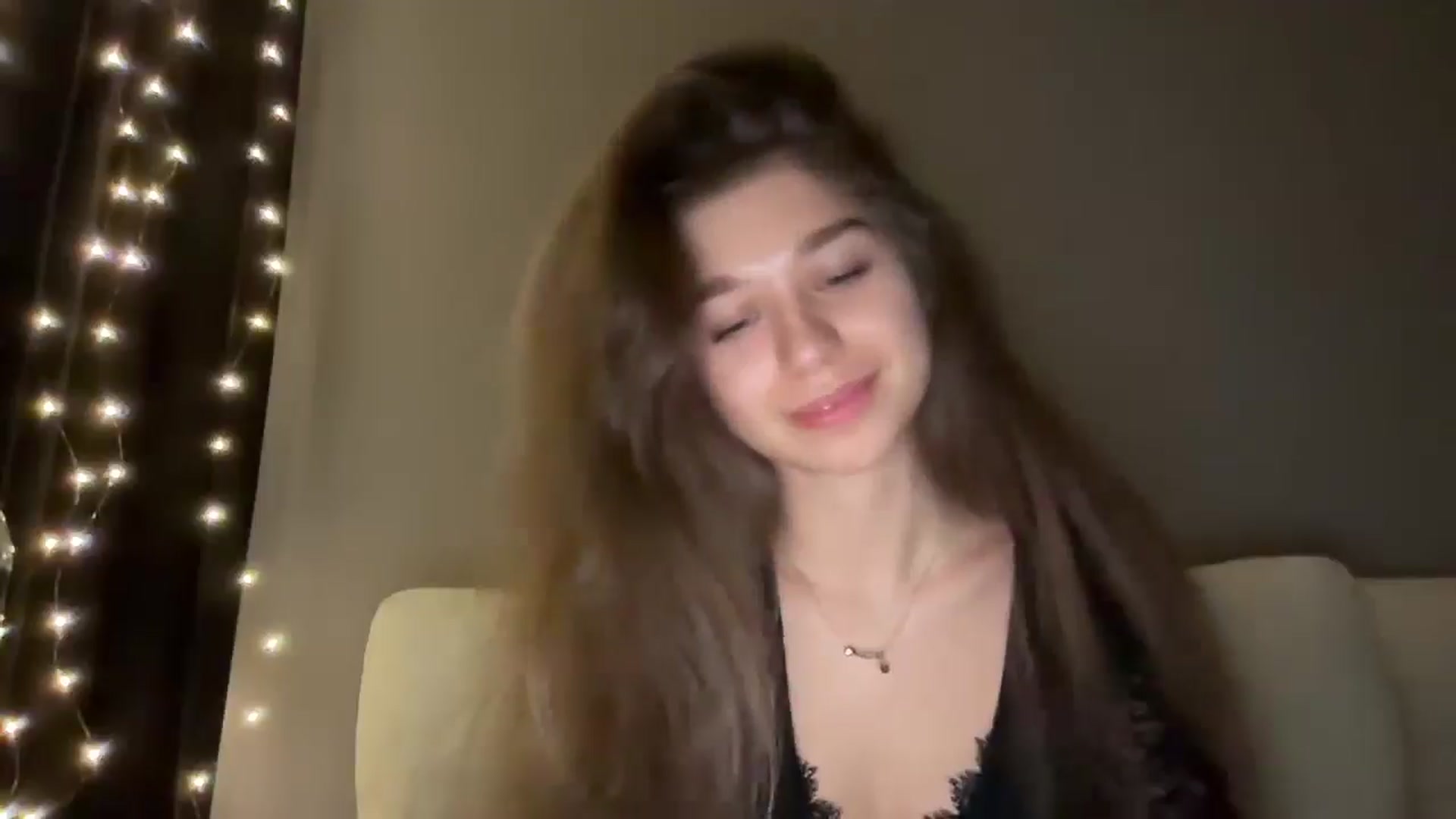 Gallery image thumbnail from JewelReigns's myfreecams stream on, 01/13/2026, 22:07 image 12 of 20