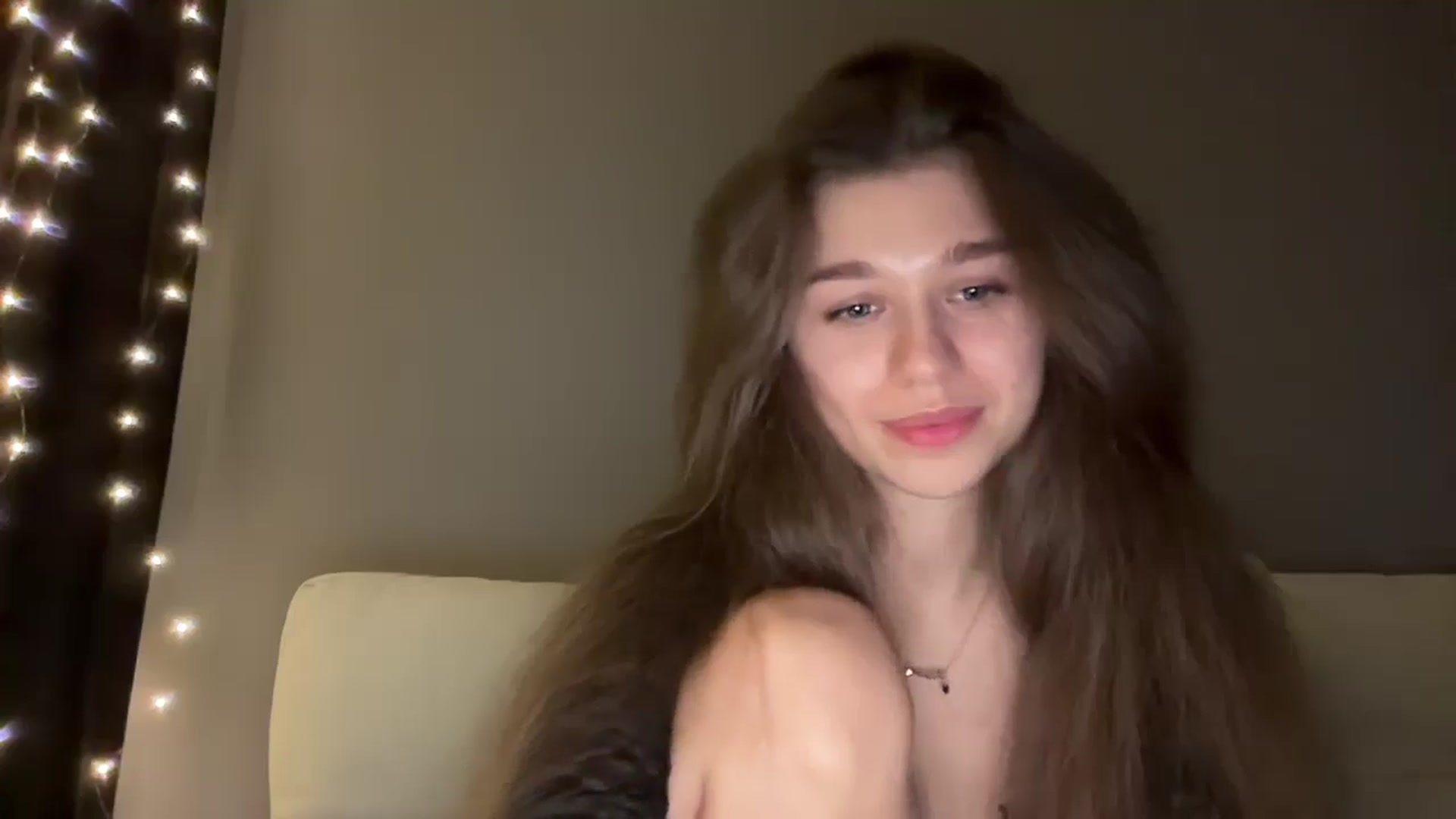 Gallery image thumbnail from JewelReigns's myfreecams stream on, 01/13/2026, 22:07 image 19 of 20