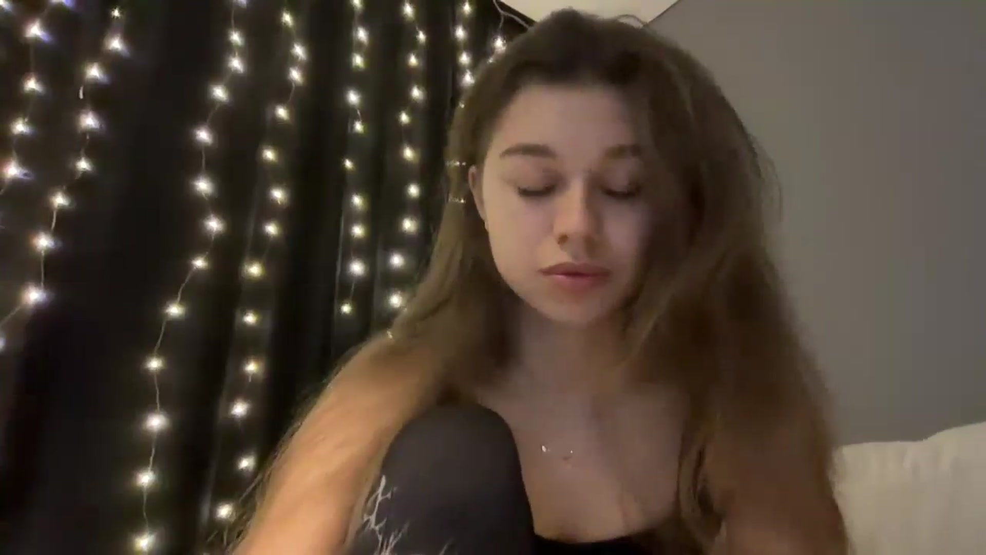 Gallery image thumbnail from JewelReigns's myfreecams stream on, 01/14/2026, 17:43 image 3 of 20