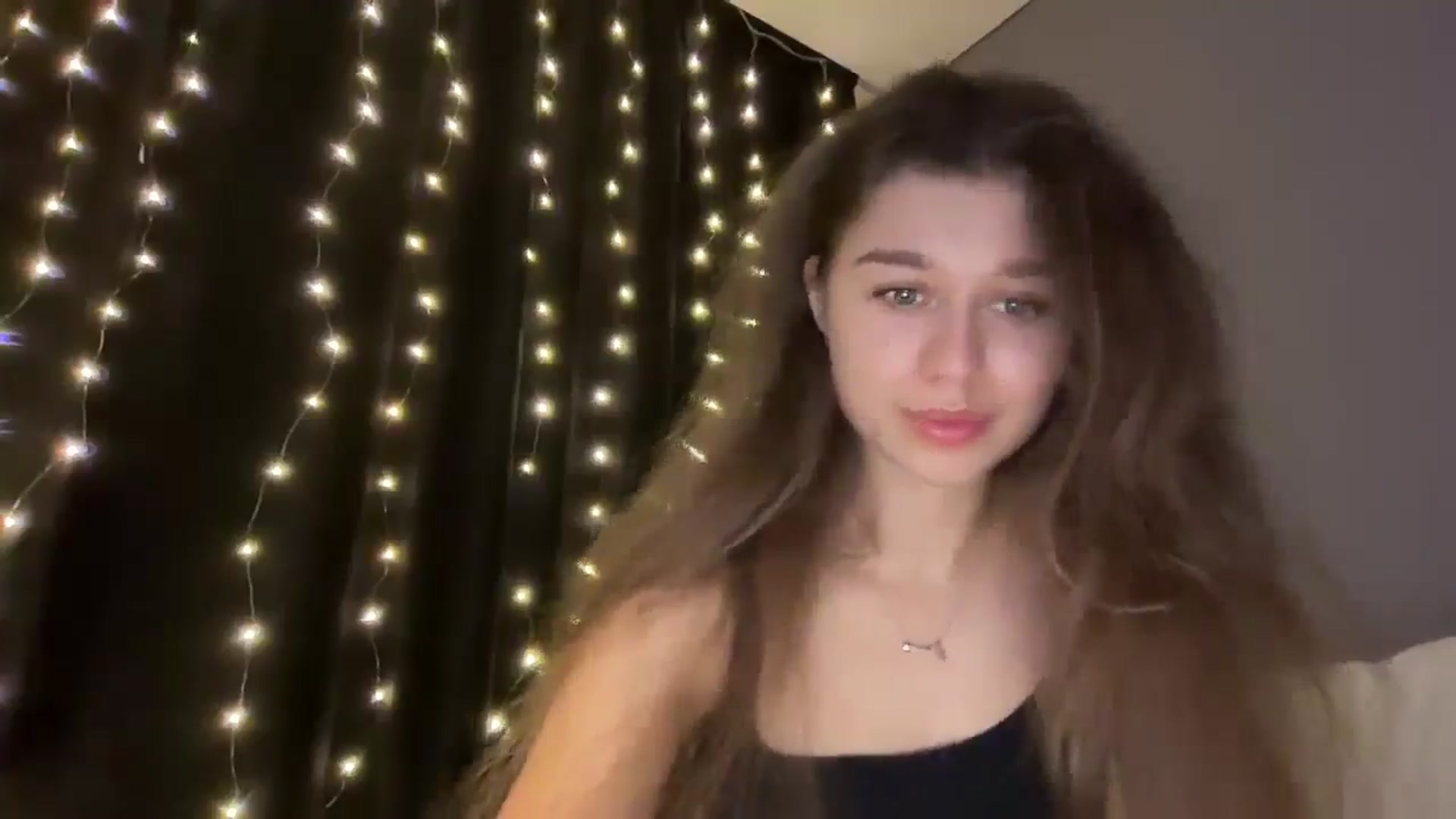 Gallery image thumbnail from JewelReigns's myfreecams stream on, 01/14/2026, 17:43 image 5 of 20