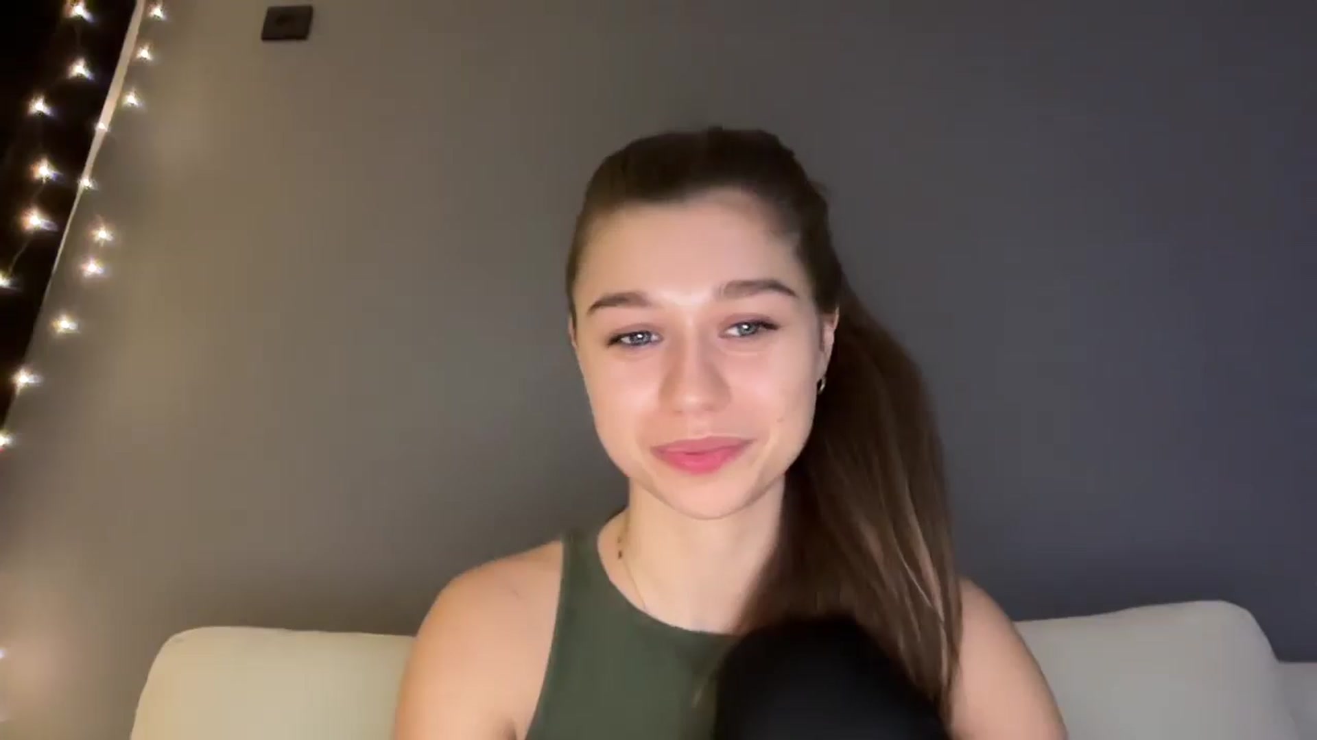Gallery image thumbnail from JewelReigns's myfreecams stream on, 01/15/2026, 20:16 image 14 of 20