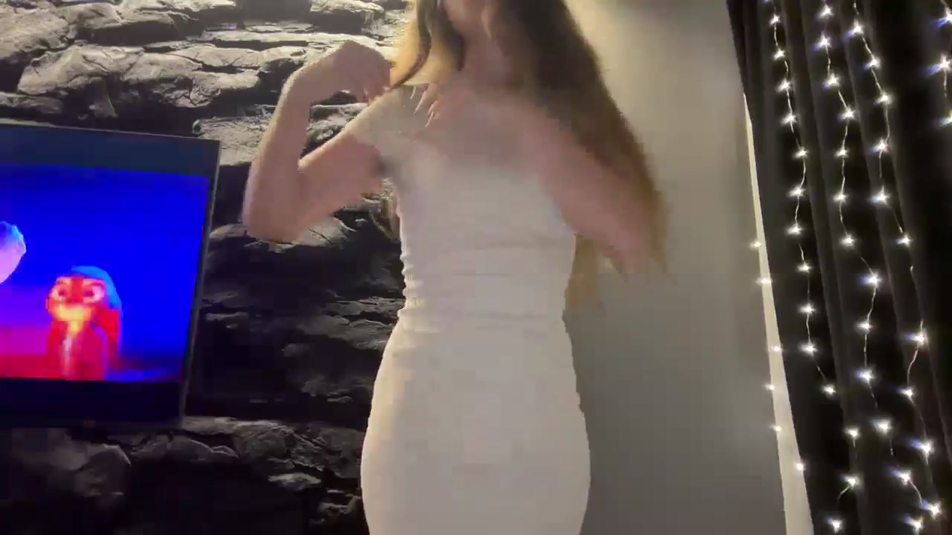 Gallery image thumbnail from JewelReigns's myfreecams stream on, 01/18/2026, 21:04 image 8 of 20