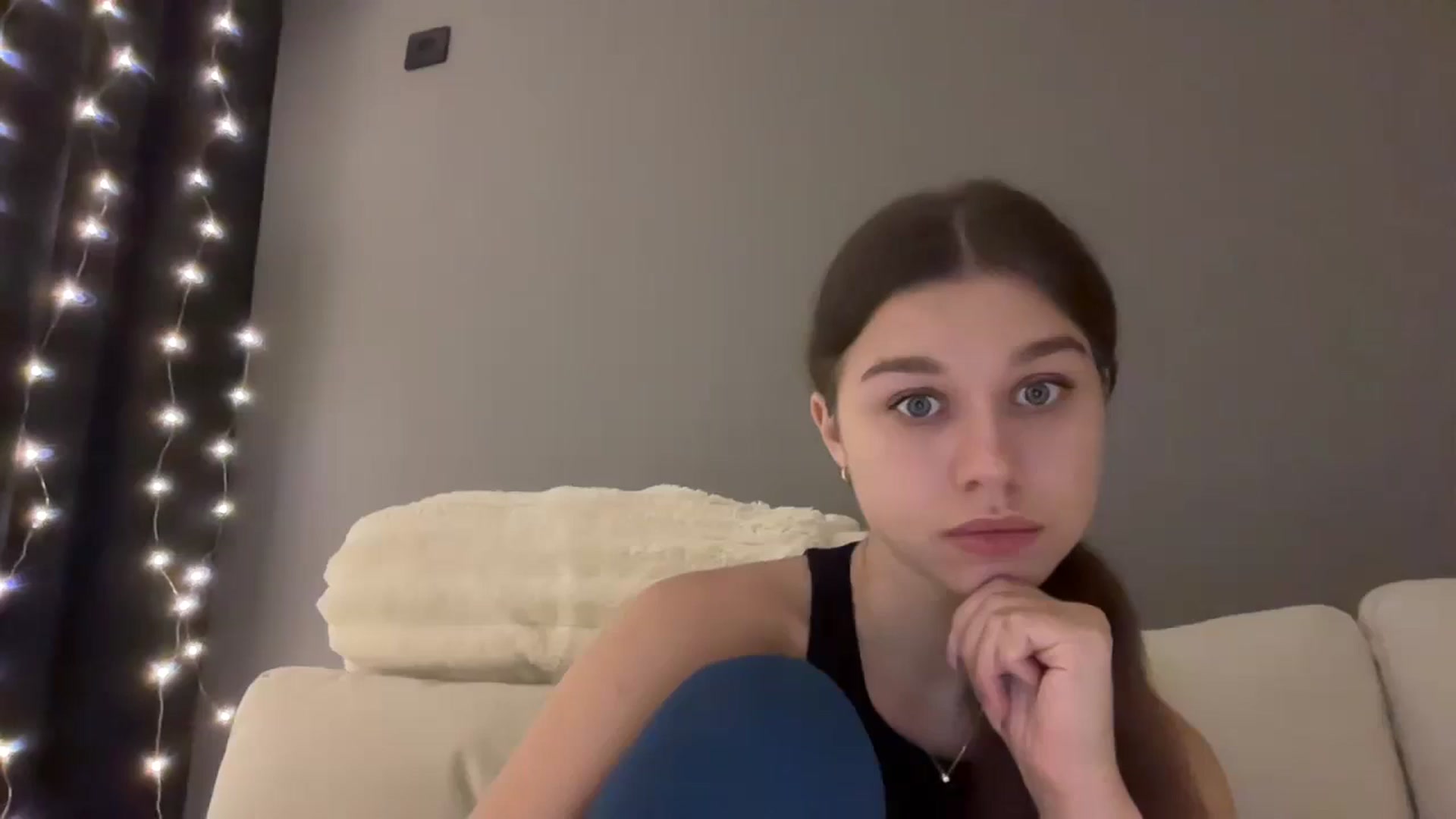 Gallery image thumbnail from JewelReigns's myfreecams stream on, 01/23/2026, 19:05 image 19 of 20