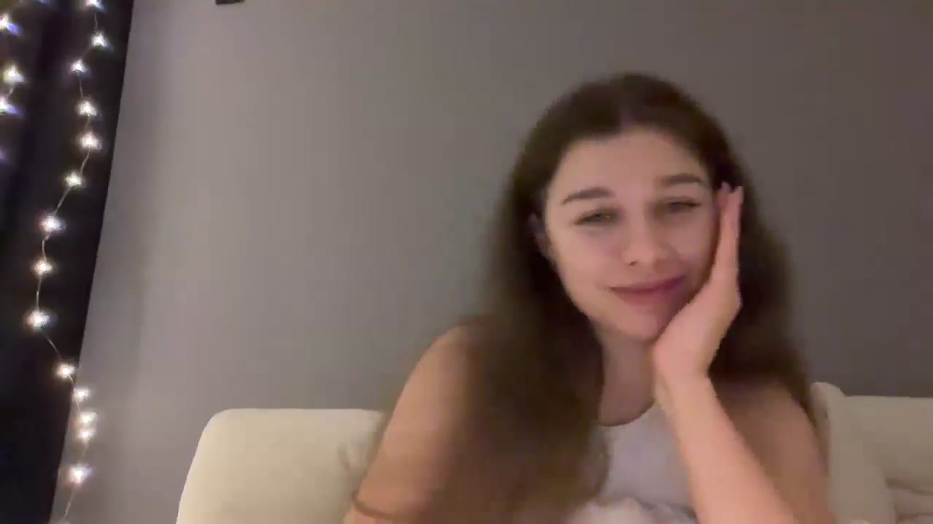 Gallery image thumbnail from JewelReigns's myfreecams stream on, 01/25/2026, 21:29 image 5 of 20