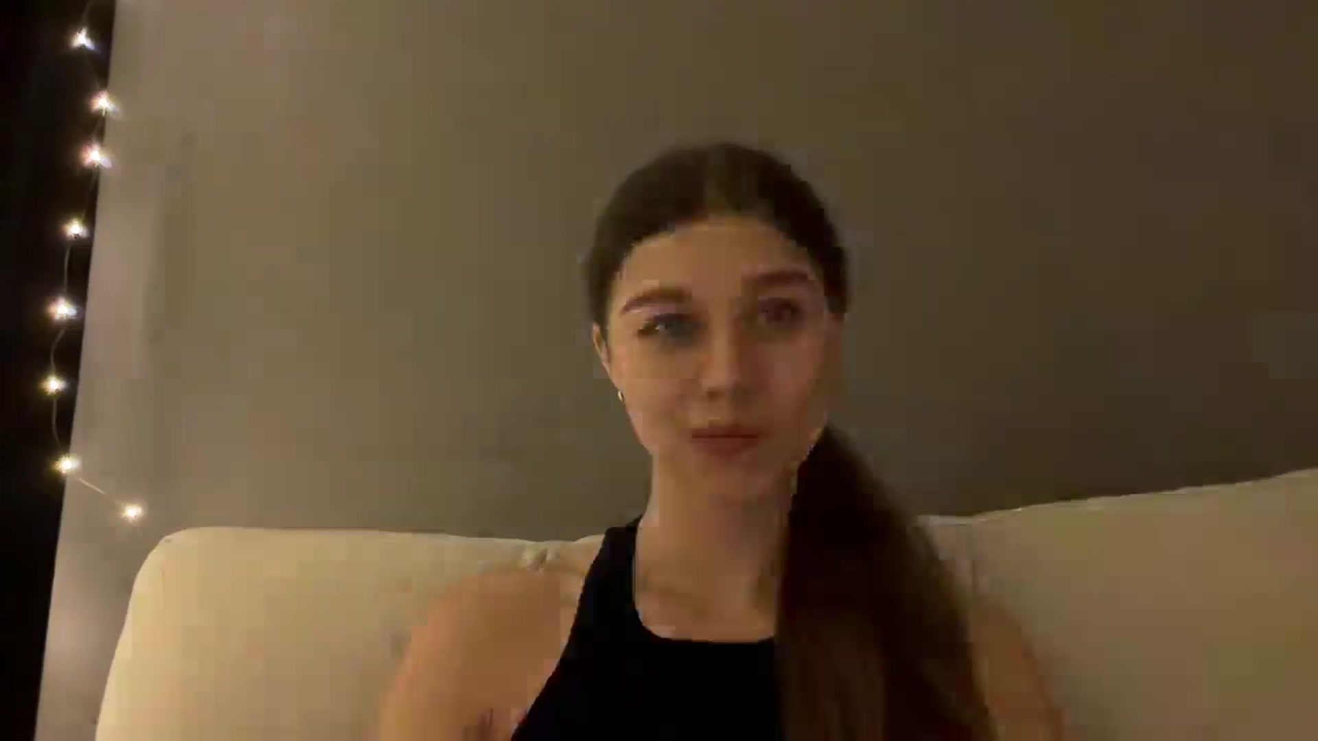 Gallery image thumbnail from JewelReigns's myfreecams stream on, 01/26/2026, 22:36 image 17 of 20
