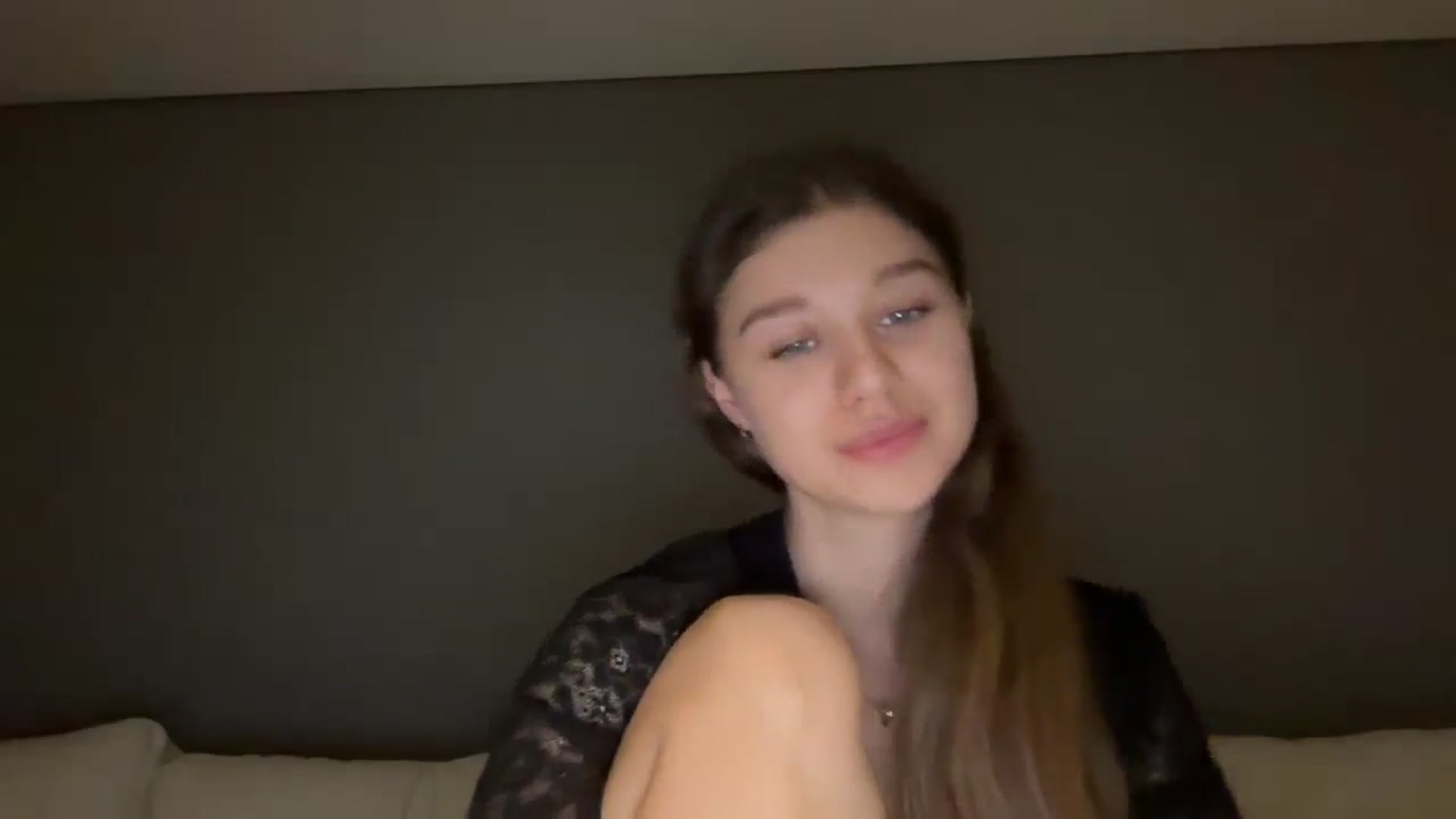 Gallery image thumbnail from JewelReigns's myfreecams stream on, 01/27/2026, 18:45 image 5 of 20