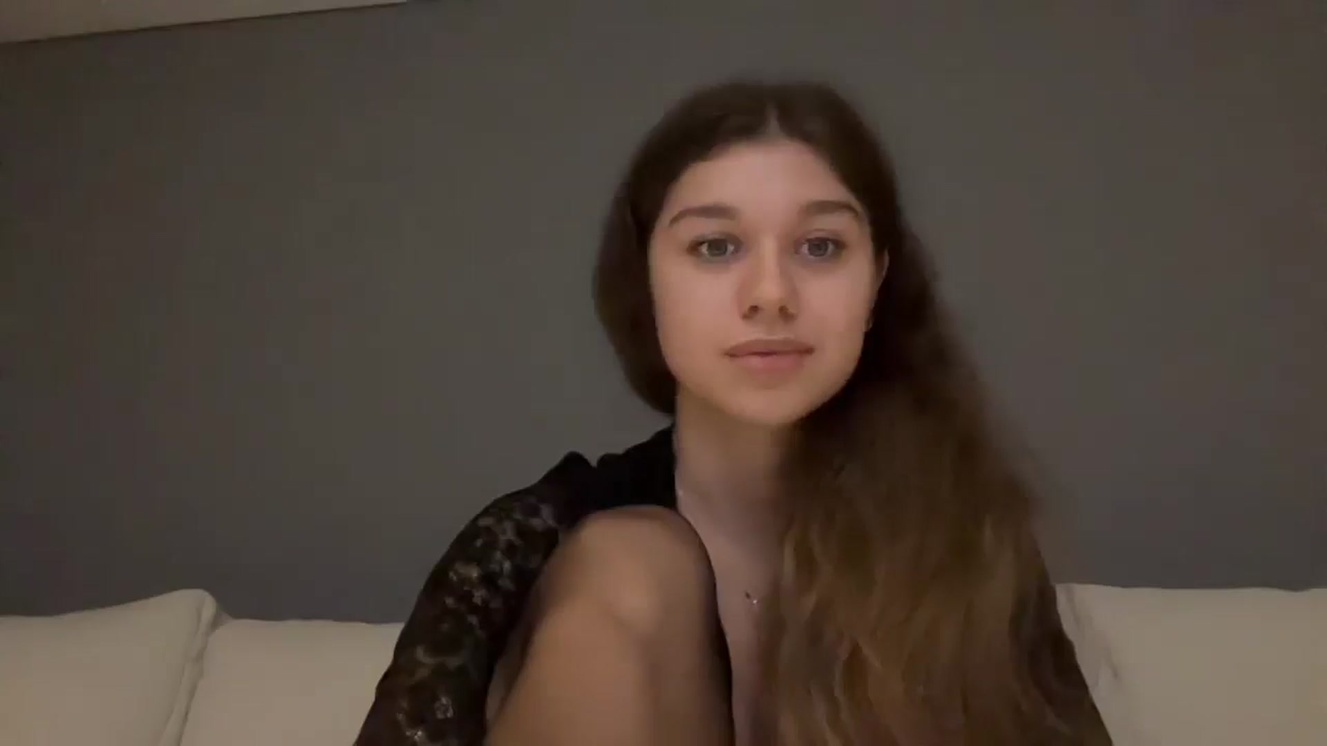Gallery image thumbnail from JewelReigns's myfreecams stream on, 01/27/2026, 19:42 image 15 of 20