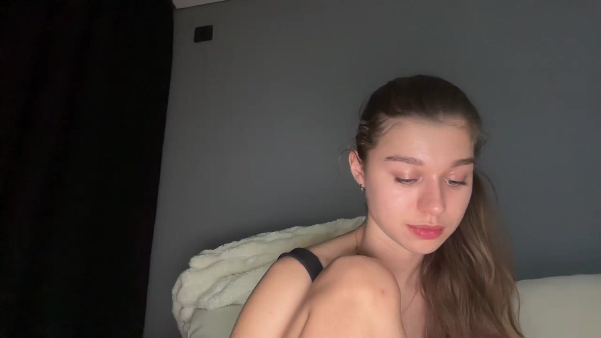 Gallery image thumbnail from JewelReigns's myfreecams stream on, 01/29/2026, 21:35 image 15 of 20