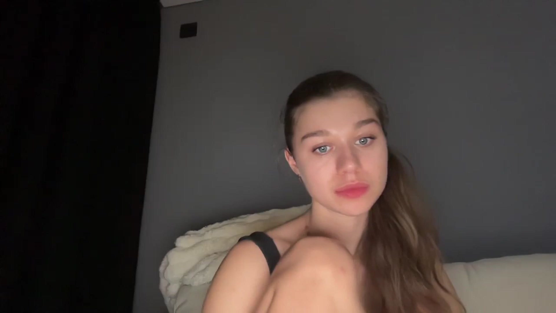 Gallery image thumbnail from JewelReigns's myfreecams stream on, 01/29/2026, 21:35 image 14 of 20